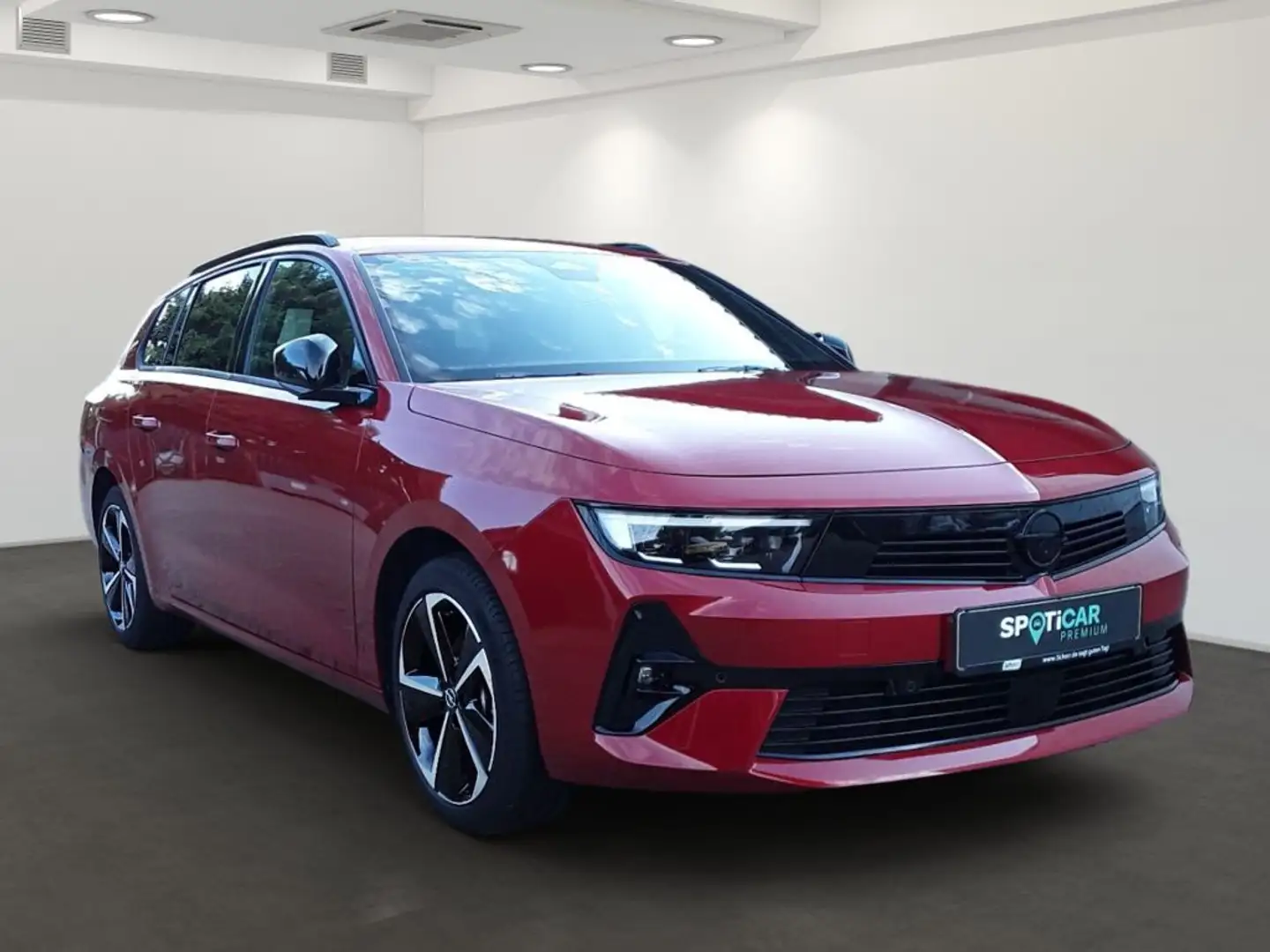 Opel Astra Sports Tourer 1.2 Turbo GS - 2