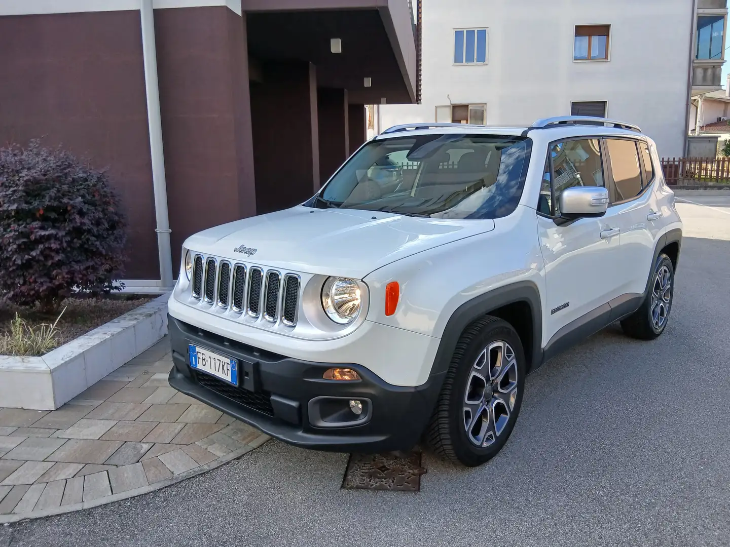 Jeep Renegade 1.4 m-air Limited +tetto tua a € 199 mese Blanc - 2