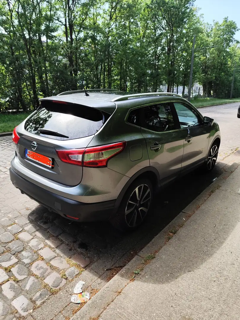 Nissan Qashqai 1.6 dCi Xtronic TEKNA - 2