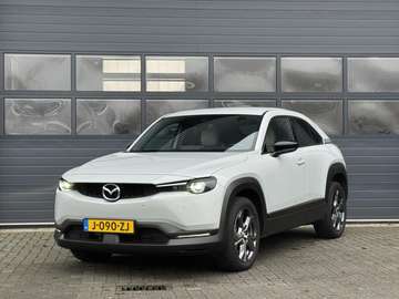 E-SKYACTIV 145 FIRST EDITION 36 KWH I APPLE CARPLA