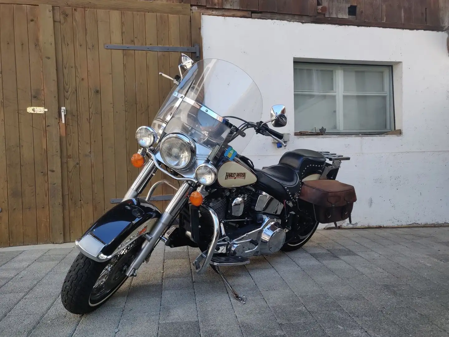 Harley-Davidson Heritage Softail Černá - 1