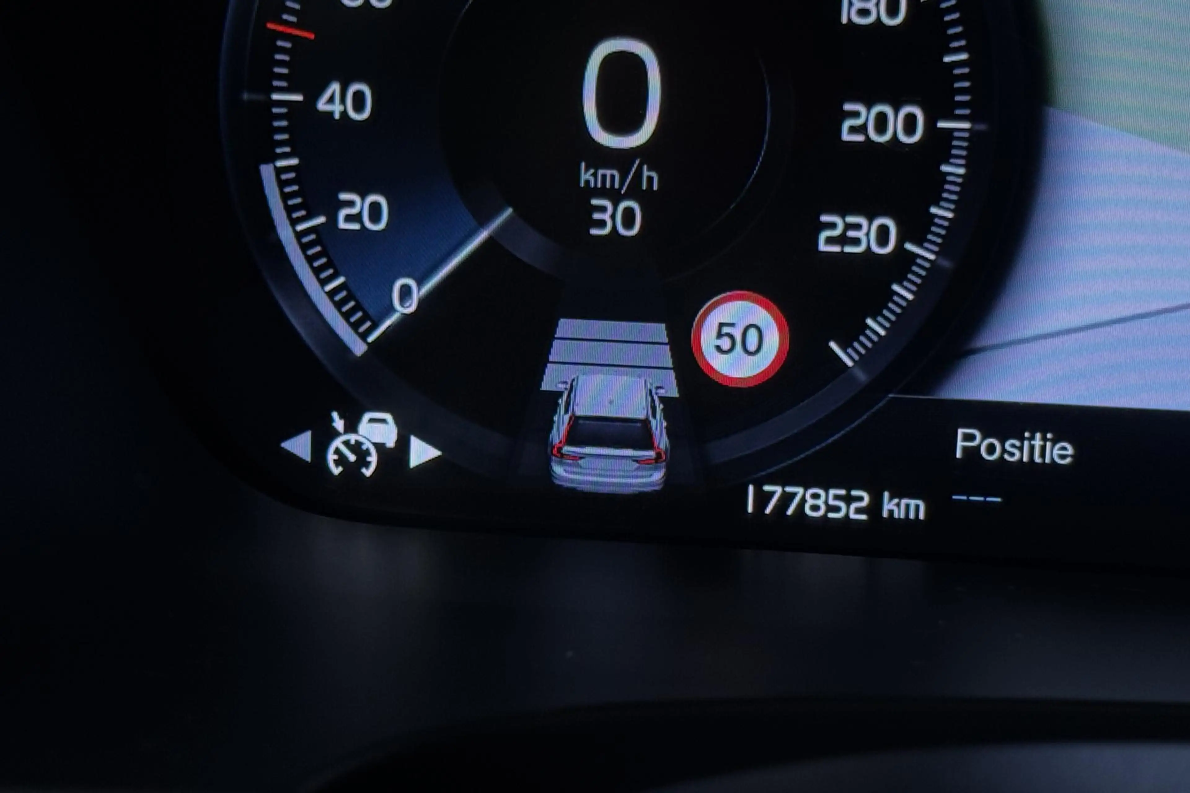 Volvo V90 2.0 D3 R-Design | ACC | Trekhaak | BLIS | Camera | — photo 22