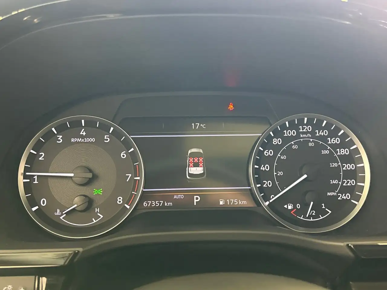 Infiniti QX60 снимка Infiniti QX60