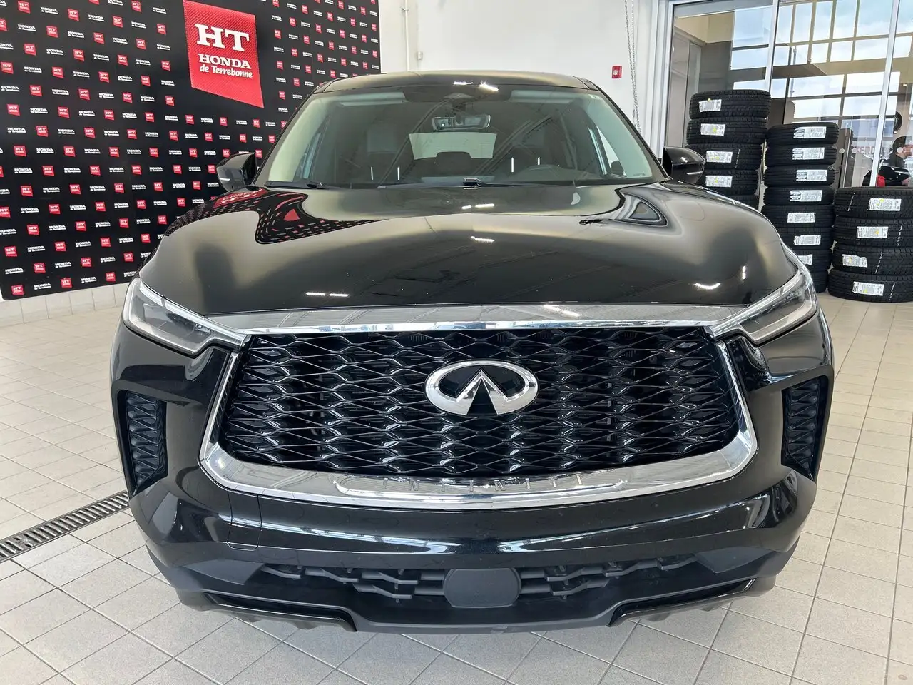 Infiniti QX60 снимка Infiniti QX60