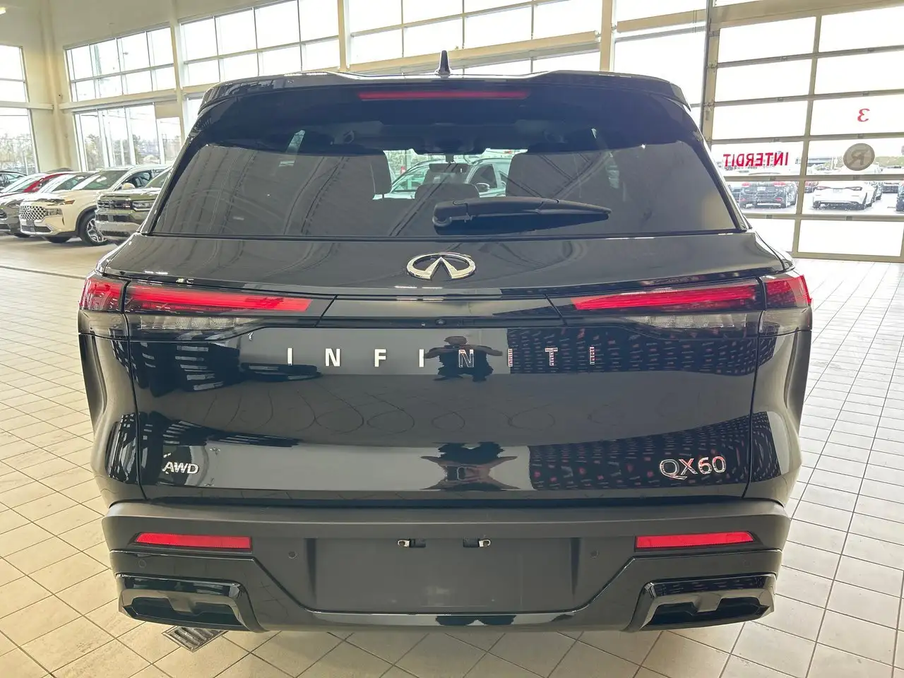 Infiniti QX60 снимка Infiniti QX60