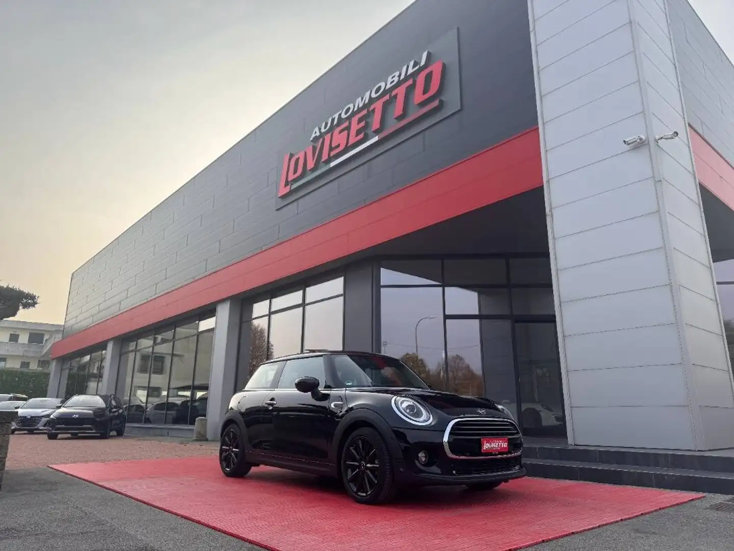 MINI Cooper Mini 3p 1.5 Cooper Boost auto Noir - 1