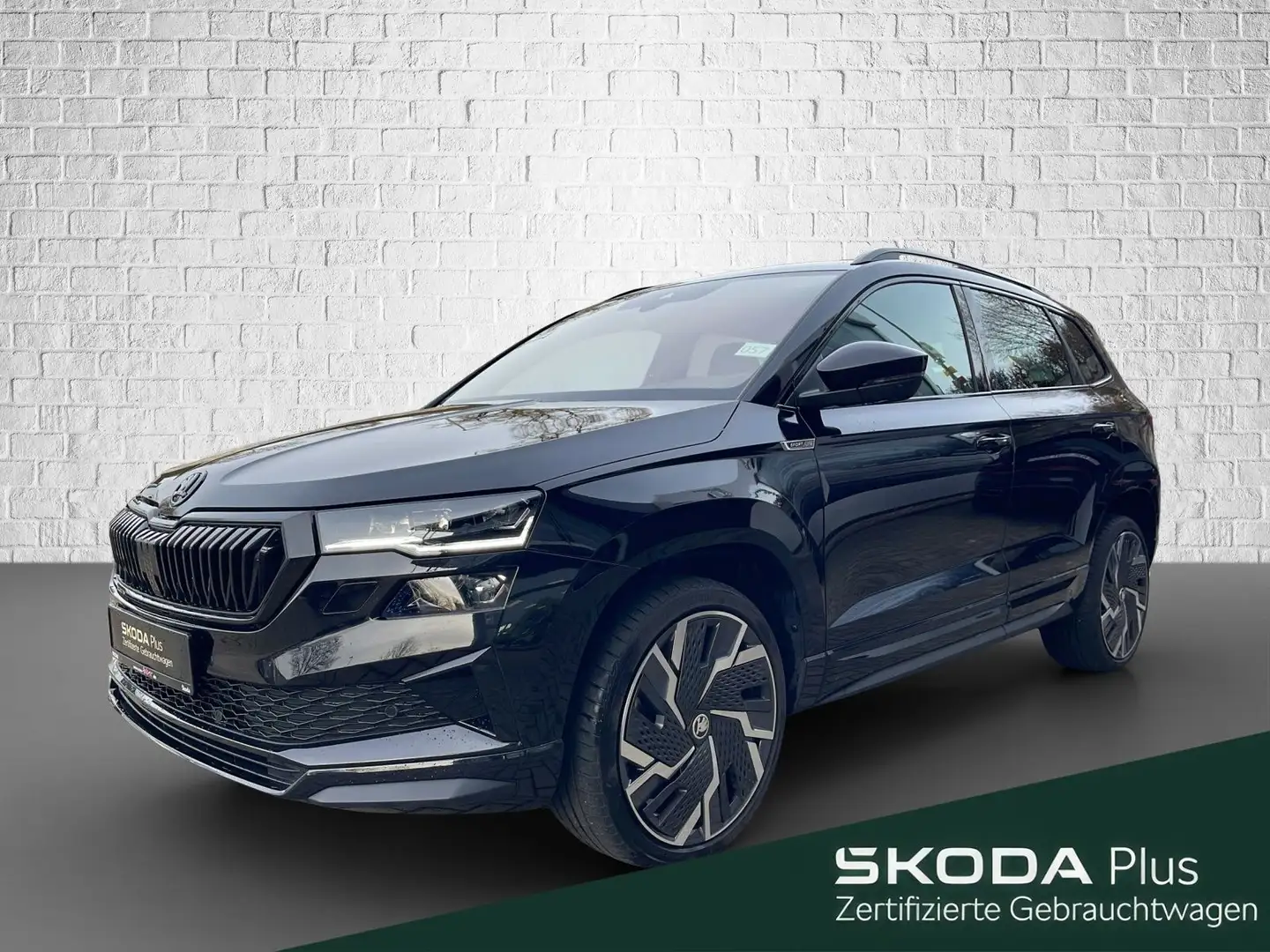 Skoda Karoq 1.5 TSI DSG - Sportline AC DCC RFK Schwarz - 1