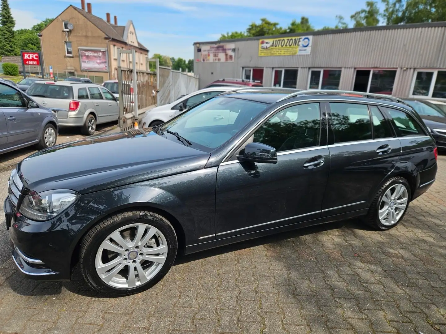 Mercedes-Benz C 220 C -Klasse T-Modell C 220 T CDI BlueEfficiency Schwarz - 2
