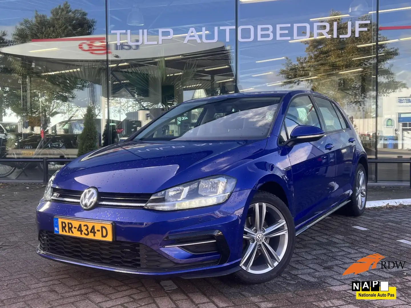Volkswagen Golf 1.0 TSI Comfortline Bsns 5 Deurs R-Line NAP Blau - 1