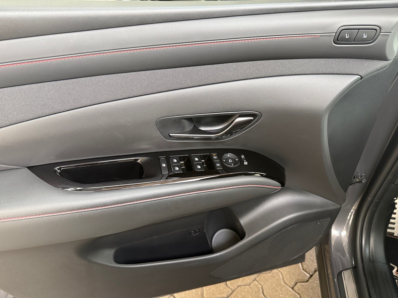 Hyundai TUCSON Plug-in-Hybrid 4WD N Line — photo 11