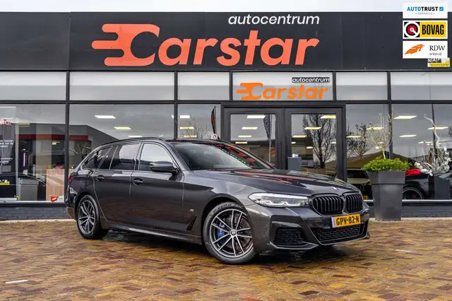 BMW 530 5-serie Touring 530e xDrive Business Edition Plus|