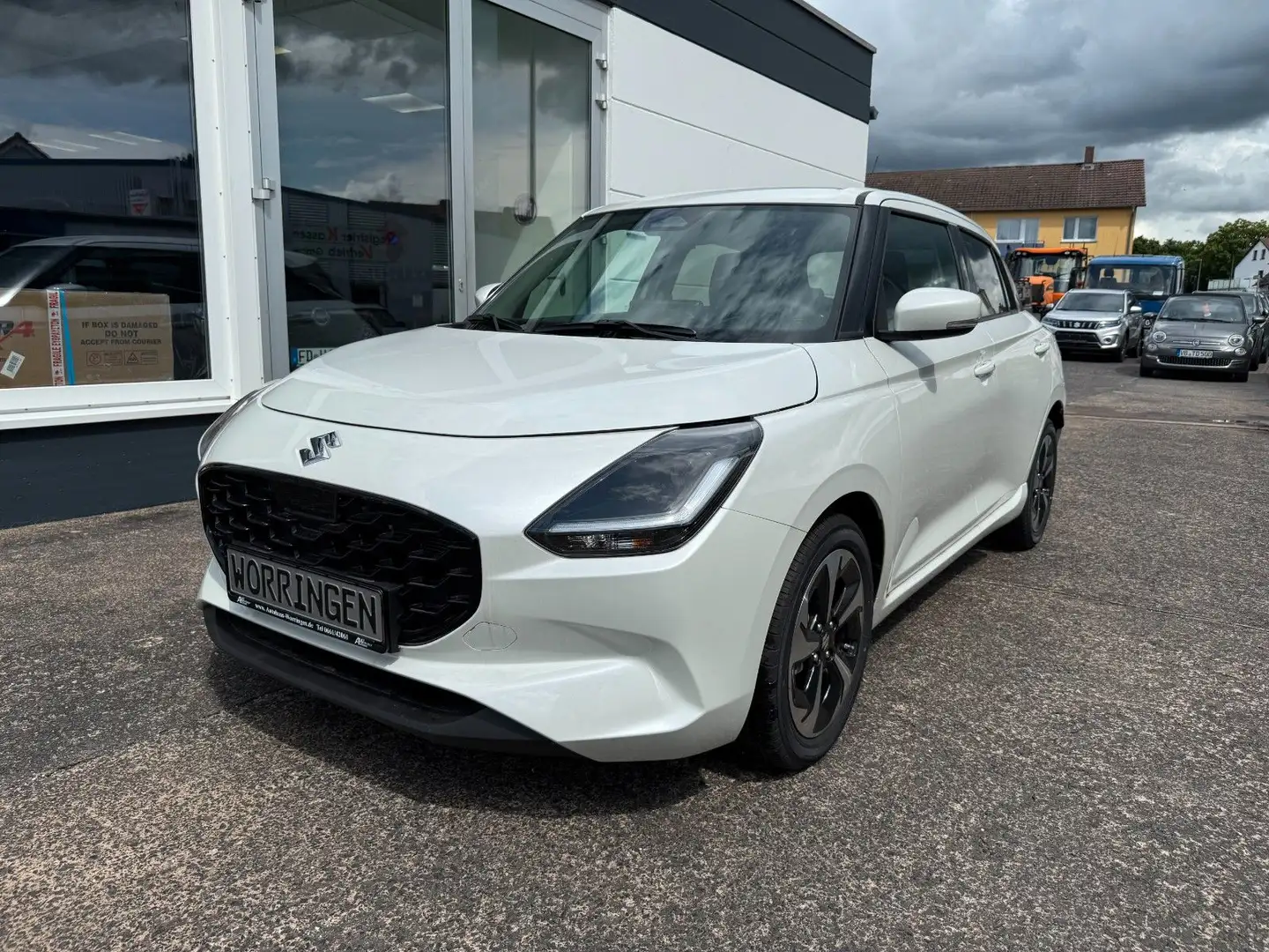 Suzuki Swift 1.2 DUALJET HYBRID CVT Comfort+ Weiß - 1