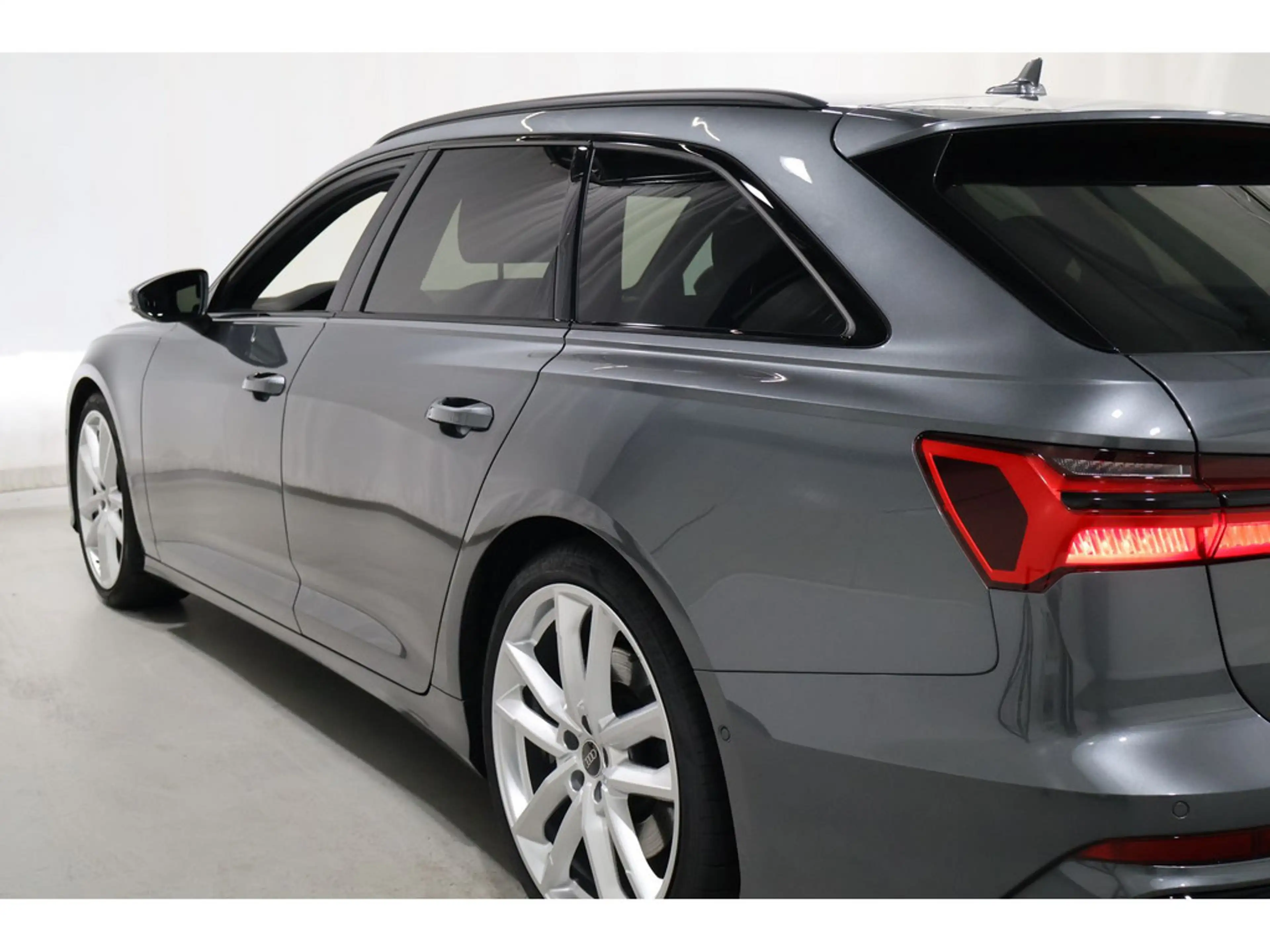 Audi S6 Avant 3.0 TDI quattro B&O*SH*LED — photo 14