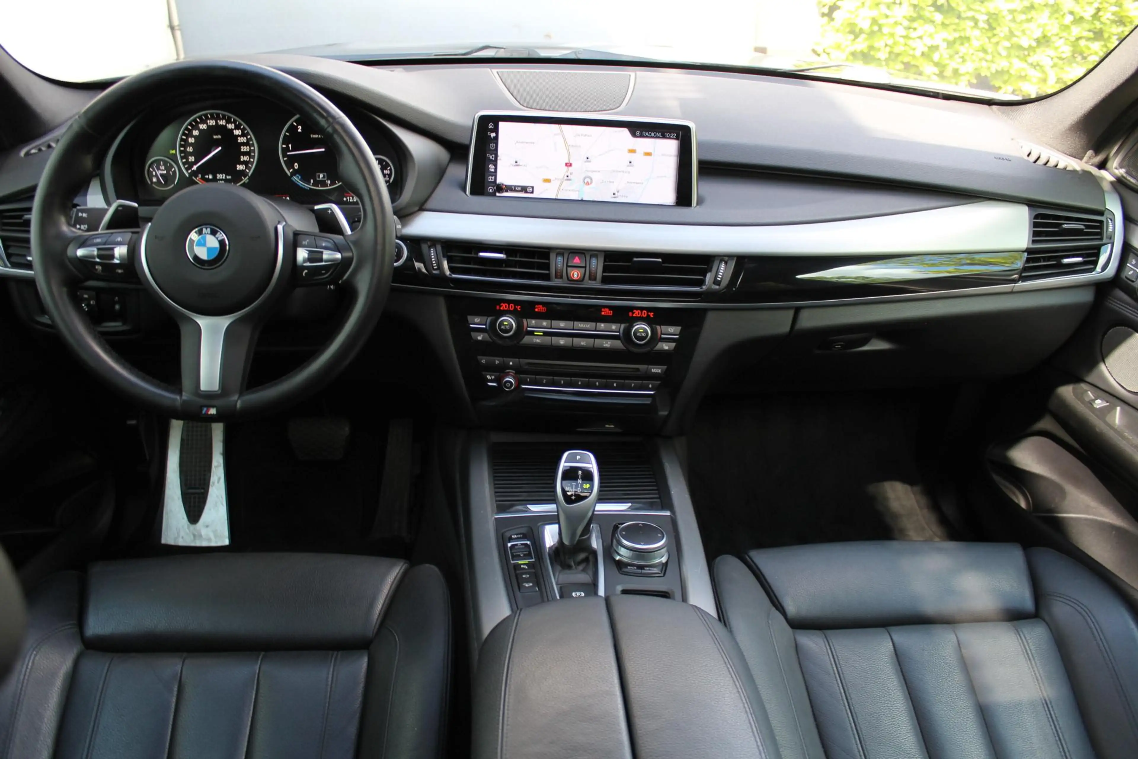 BMW X5 xDrive40d High Executive M-Sport | Panorama dak | — photo 2