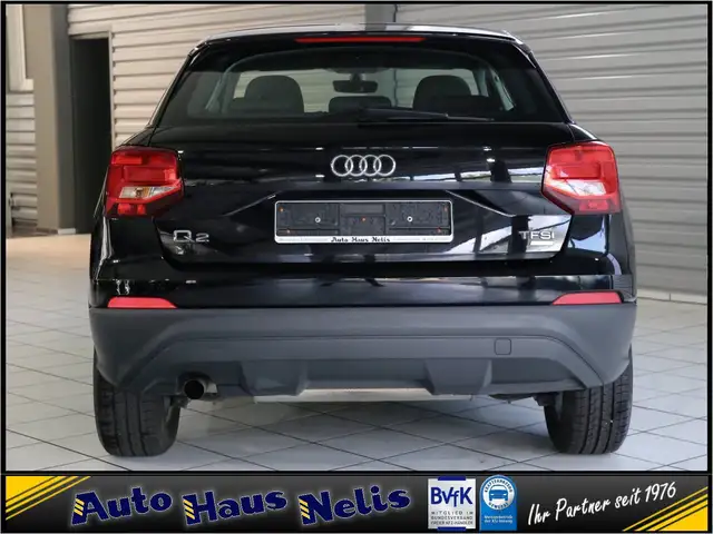 Audi Q2 view 4
