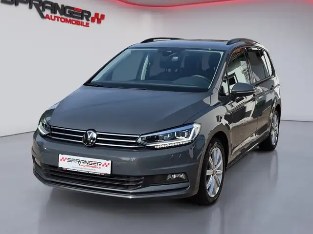 Volkswagen Touran 1.5 TSI NAV AHK 7-Sitz. ACC TOTW. R.KAM KEY