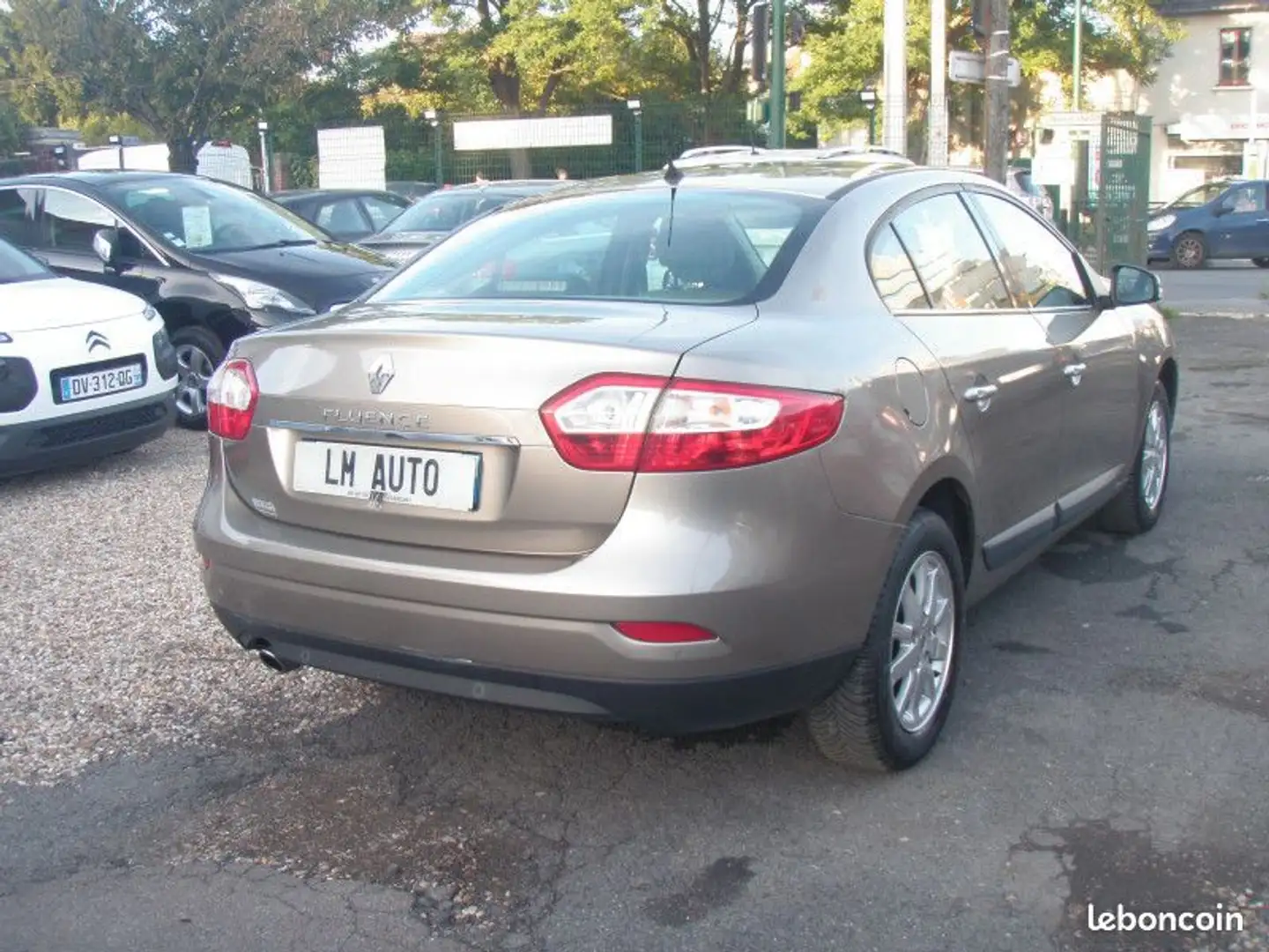 Renault Fluence 1.5 DCI 105 PRIVILEGE Gris - 2