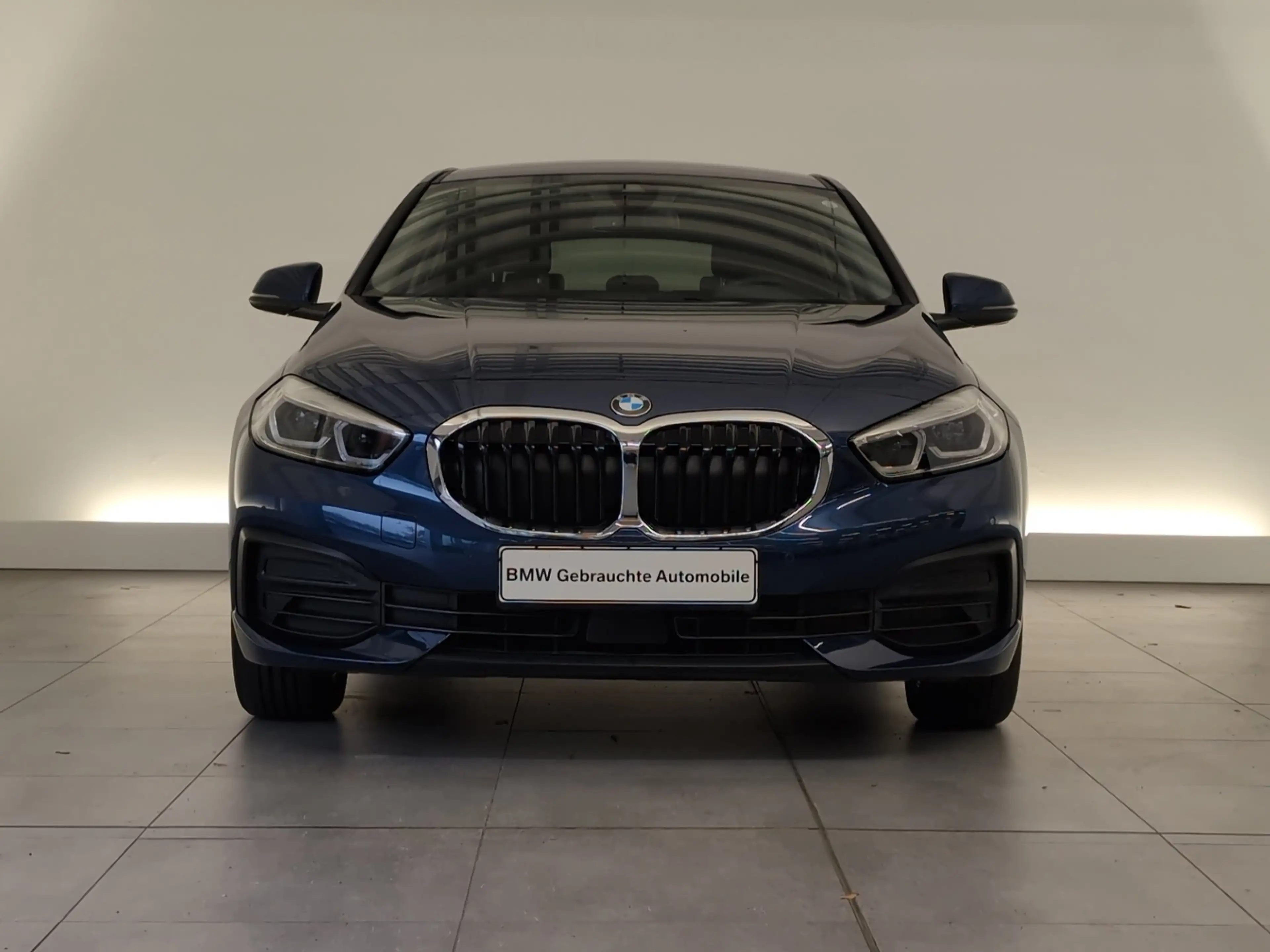 BMW 118 i — photo 3