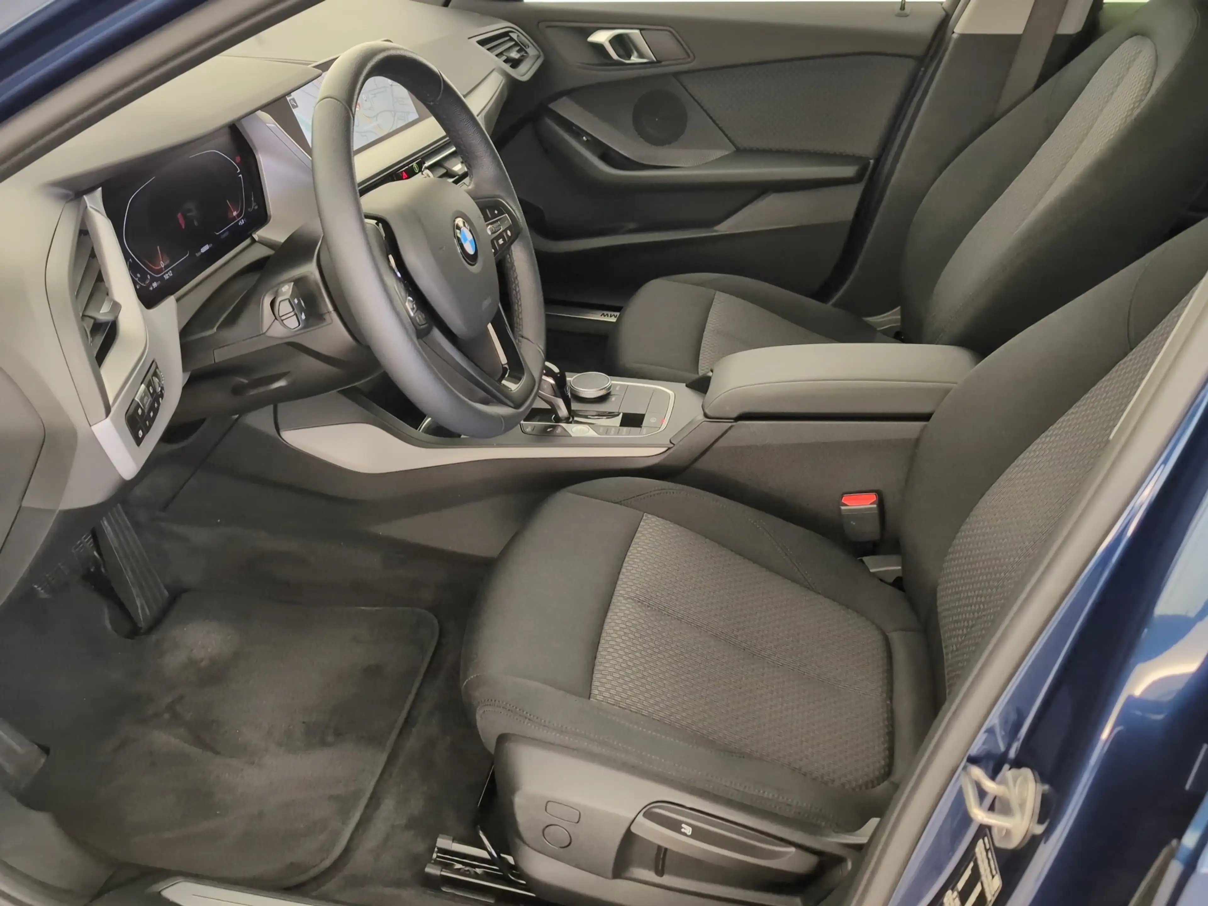 BMW 118 i — photo 4