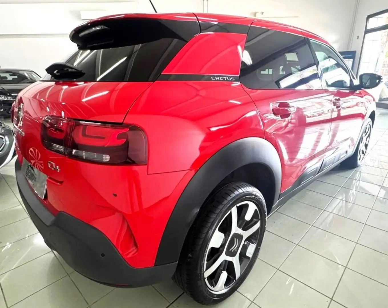 Citroen C4 Cactus PureTech 130 S&S EAT6 Shine Pack Rosso - 2