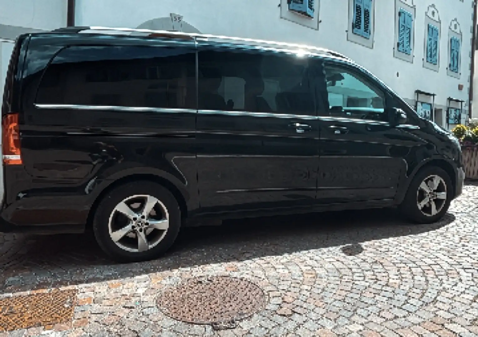 Mercedes-Benz V Long 250 d Premium 4matic auto - 1