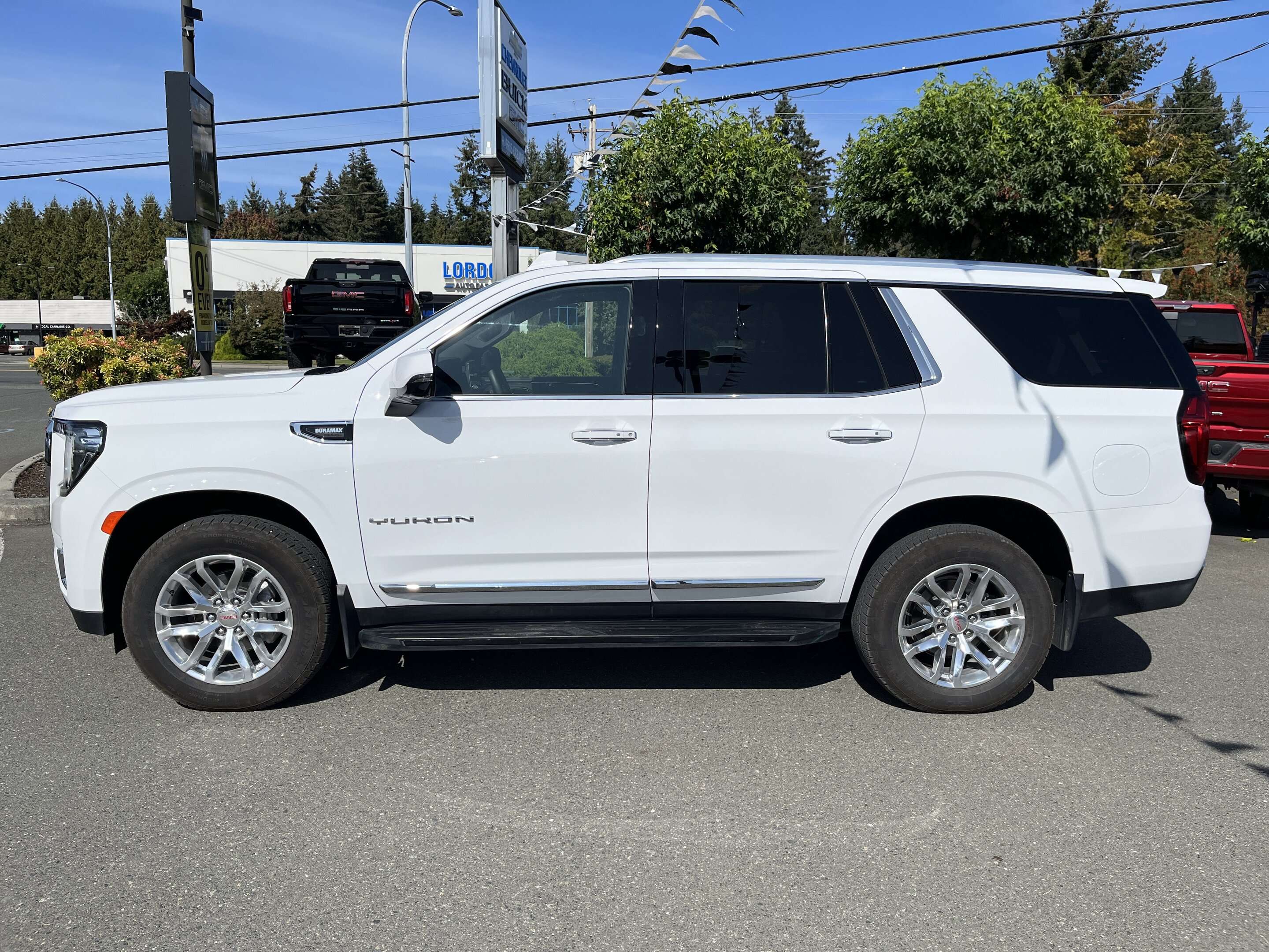 2024 GMC Yukon SLT No Accidents Panoramic Sunroof — снимка 1