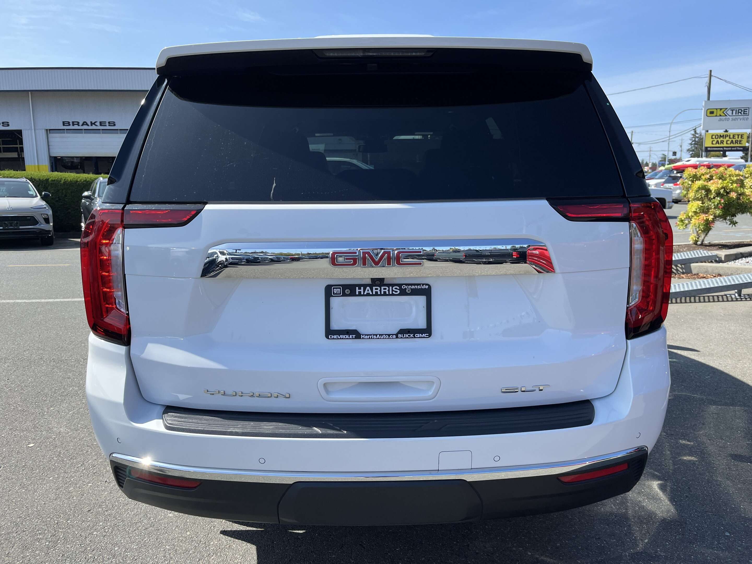 2024 GMC Yukon SLT No Accidents Panoramic Sunroof — снимка 1