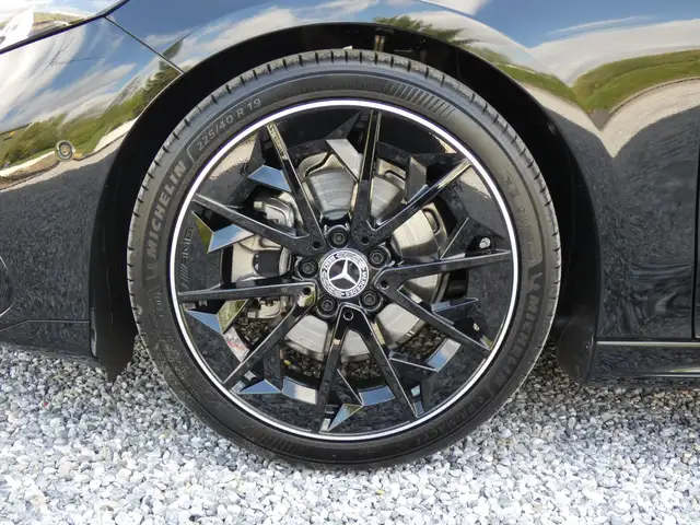 Mercedes-Benz CLA 180 AMG +KeyGo+AHK+SHZ+360°+MBeam+Supersceen Ansicht 28