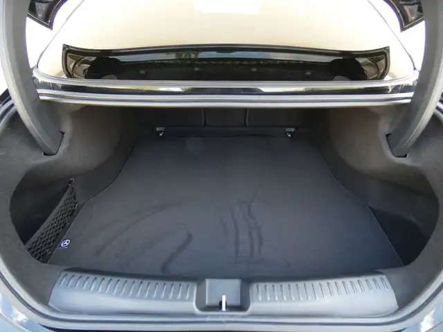 Mercedes-Benz CLA 180 AMG +KeyGo+AHK+SHZ+360°+MBeam+Supersceen Ansicht 11