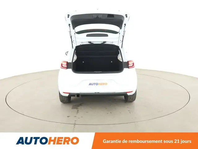 Renault Clio view 16
