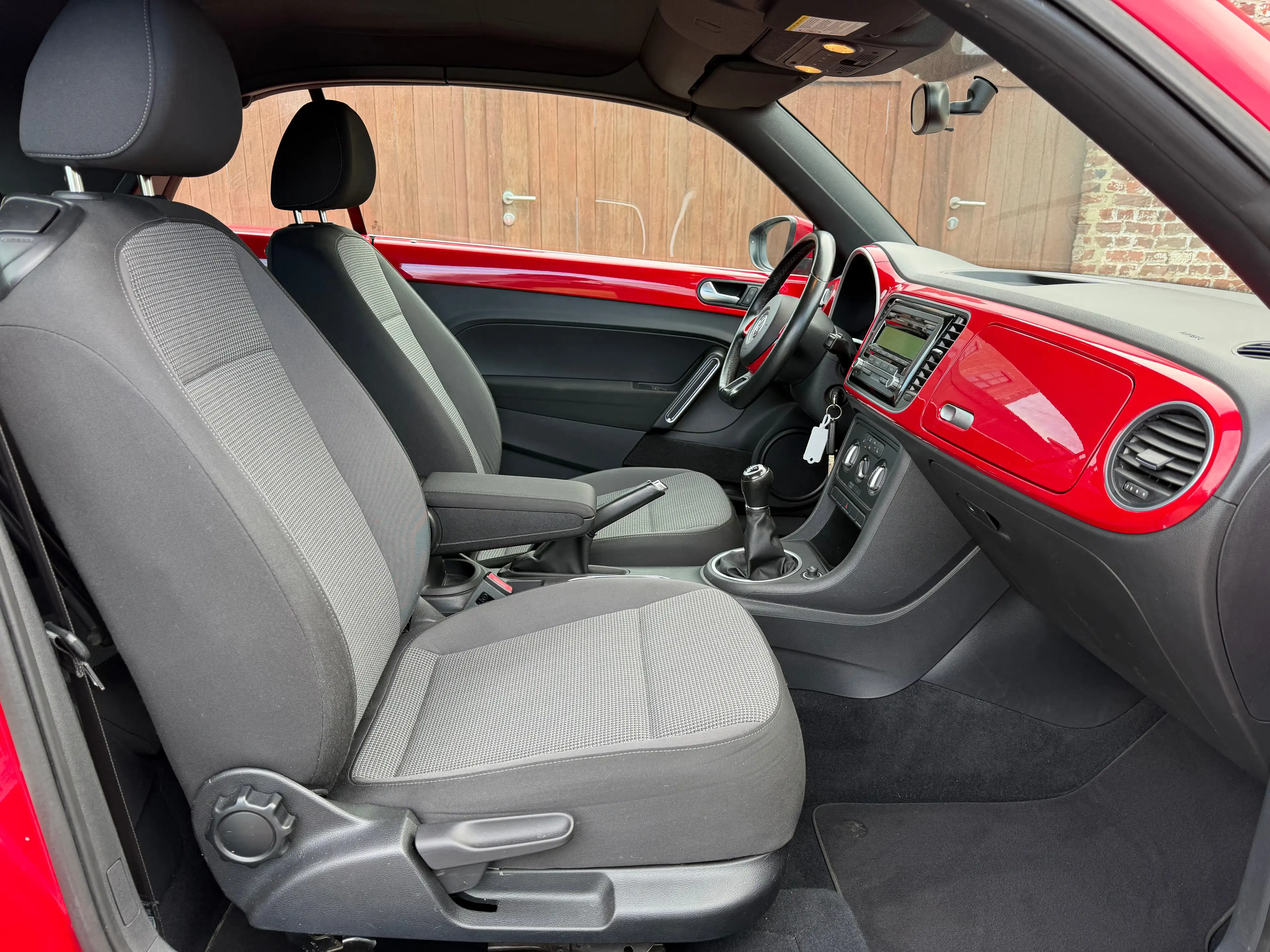 Volkswagen Beetle Cabriolet 1.2 TSI *AIRCO || SIEGES CHAUFFANTS || GARANTIE* — photo 12