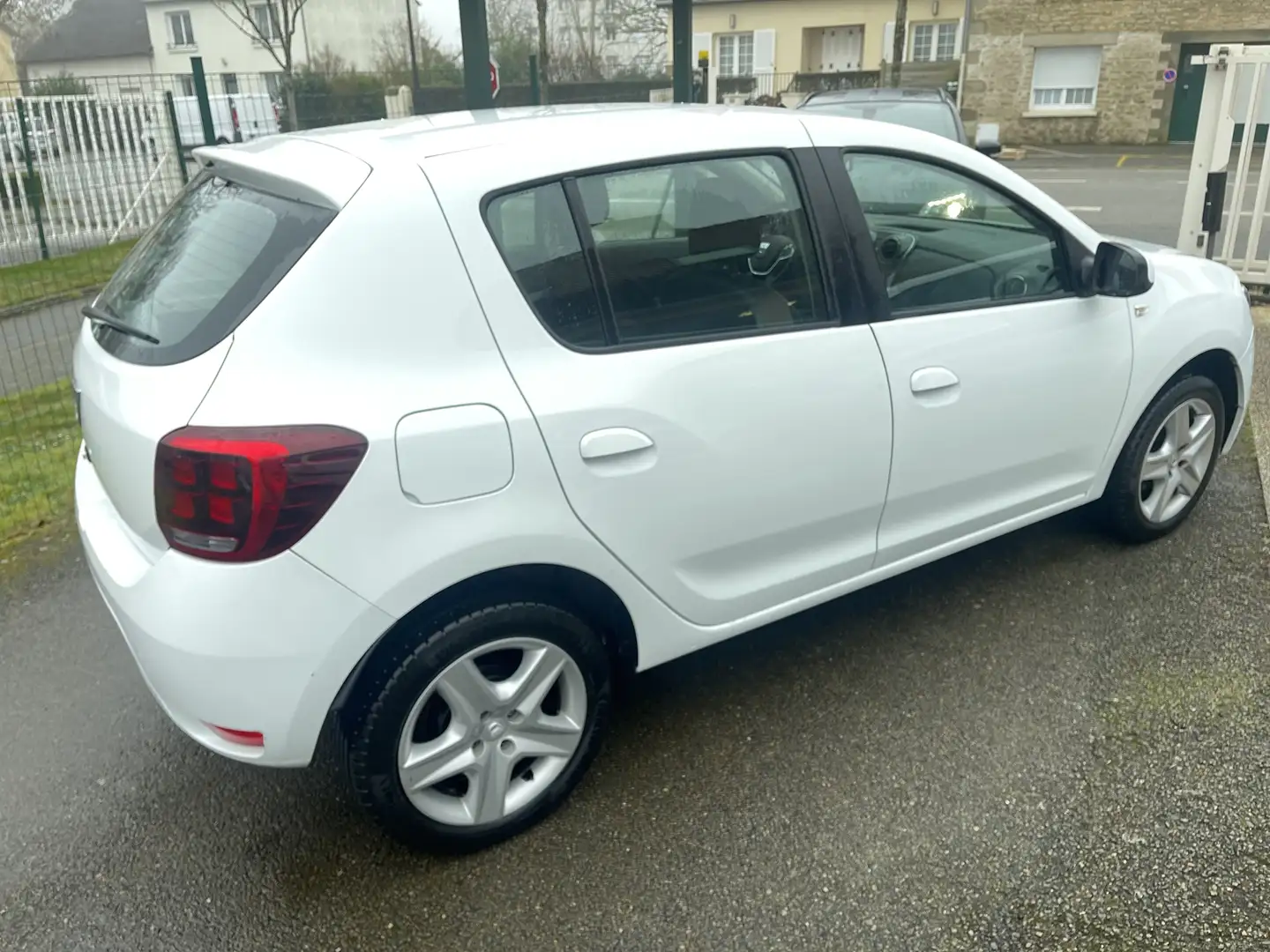 Dacia Sandero 1.0 SCE 75CH LAUREATE -18 Blanc - 2