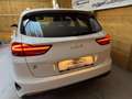 Kia Ceed SW / cee'd SW * BTW Wagen * Carplay * FACELIFT MODEL !!! Blanco - thumbnail 6