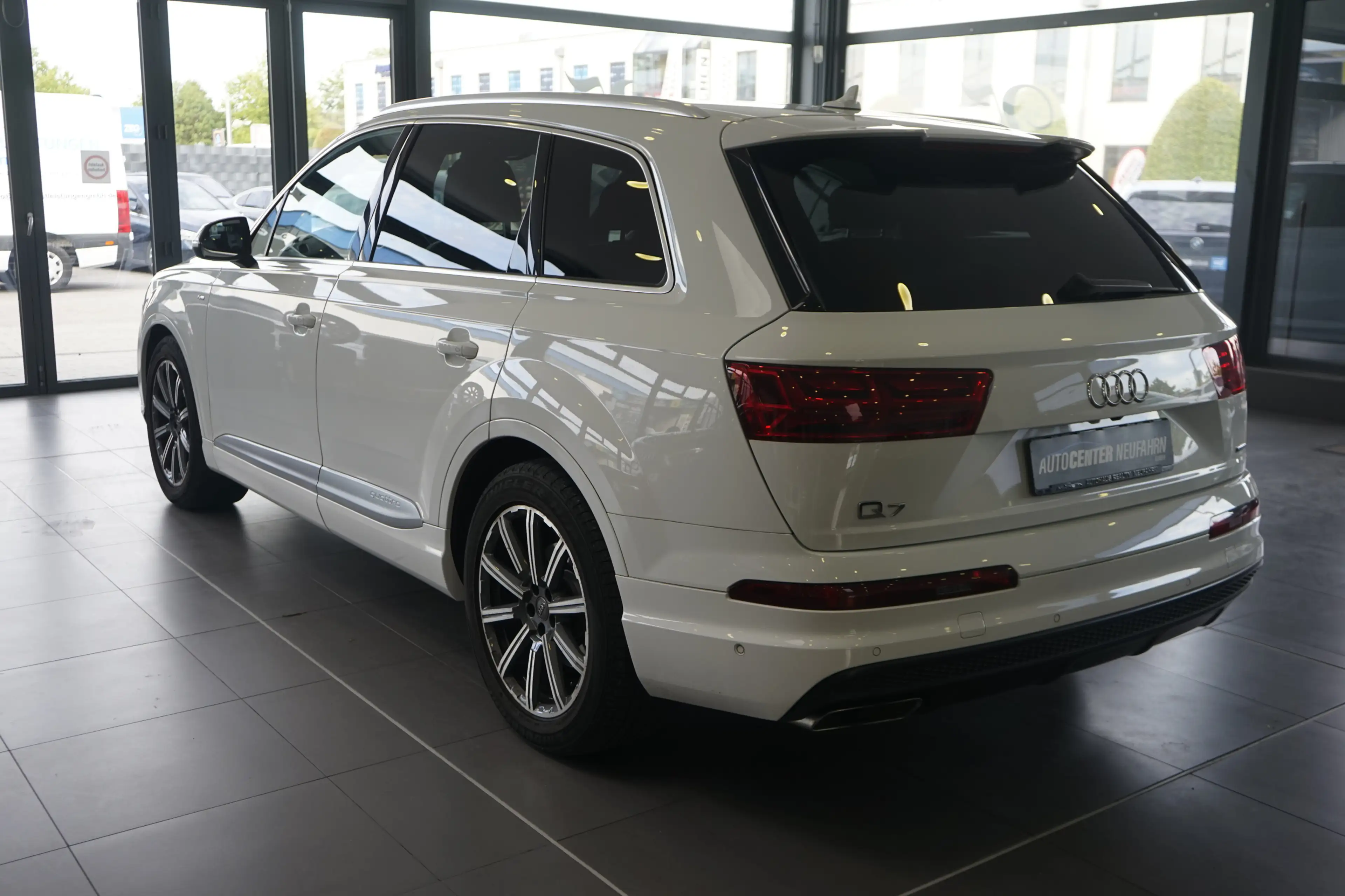 Audi Q7 3.0 TDI quattro+3X S line+NAVI+360KAMERA+PANO+TOT — photo 4
