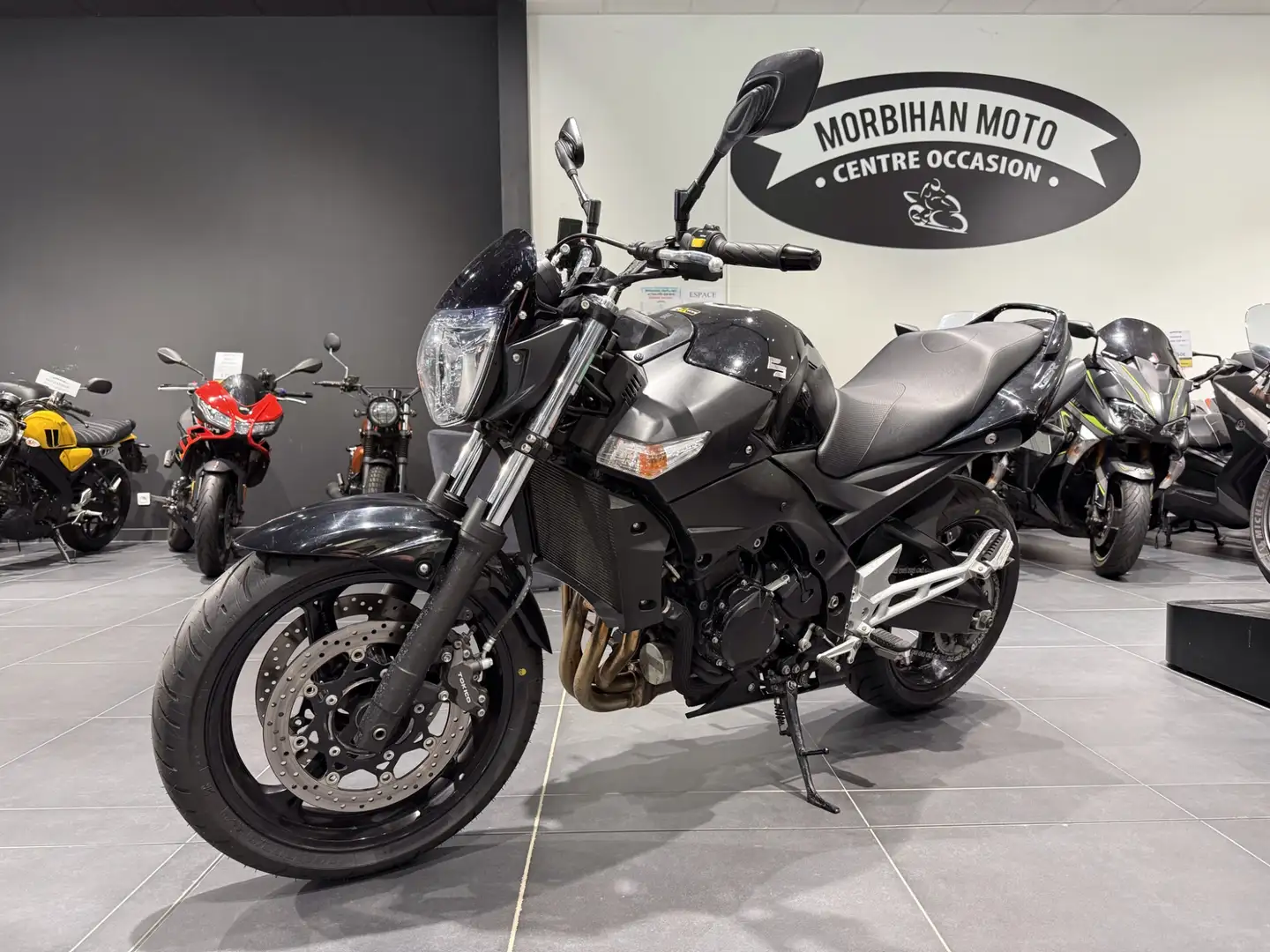 Suzuki GSR 600 Noir - 1