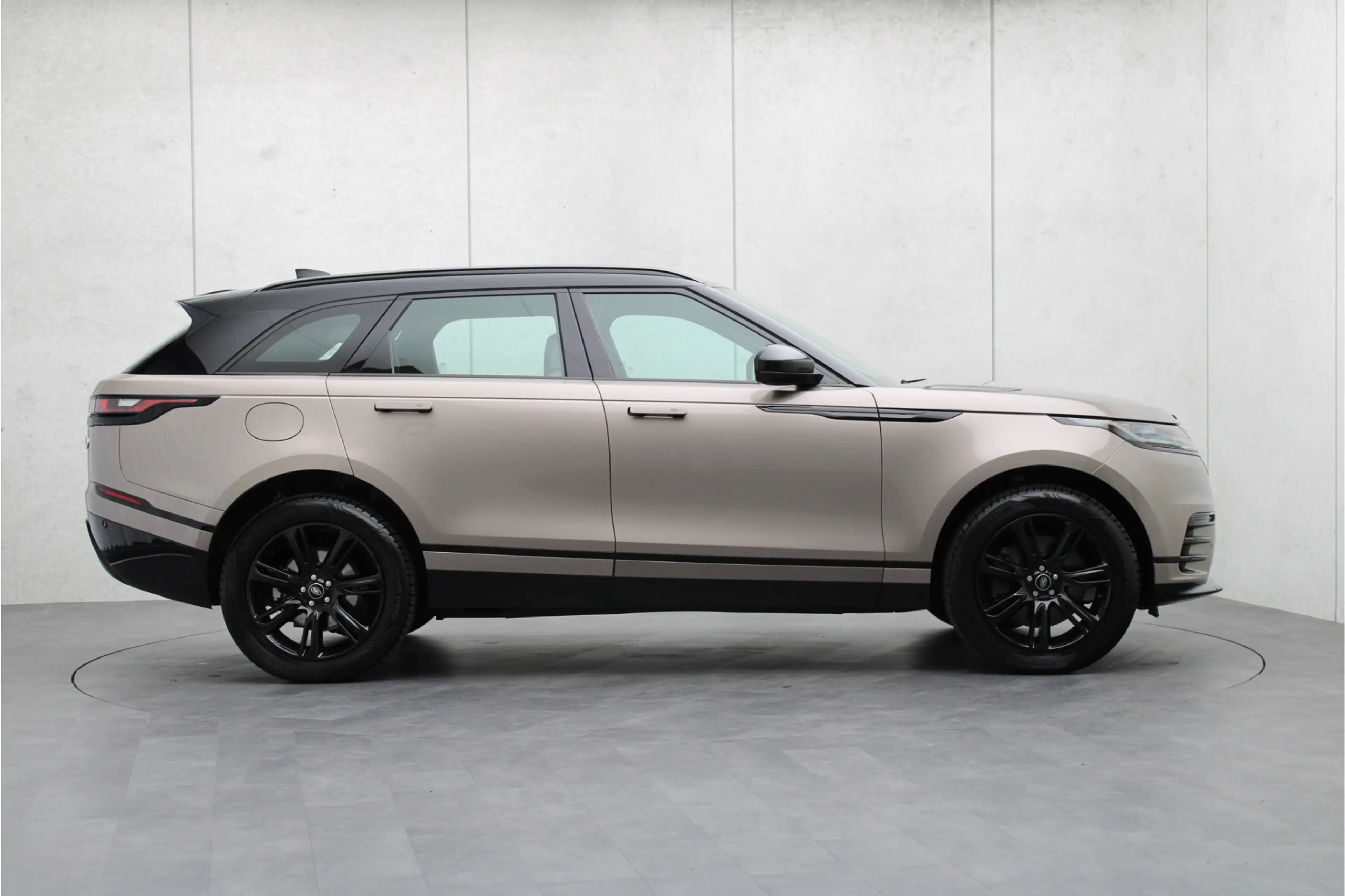 Land Rover Range Rover Velar 2.0 P400e R-Dynamic SE | Stoelventilatie | Meridia — photo 32