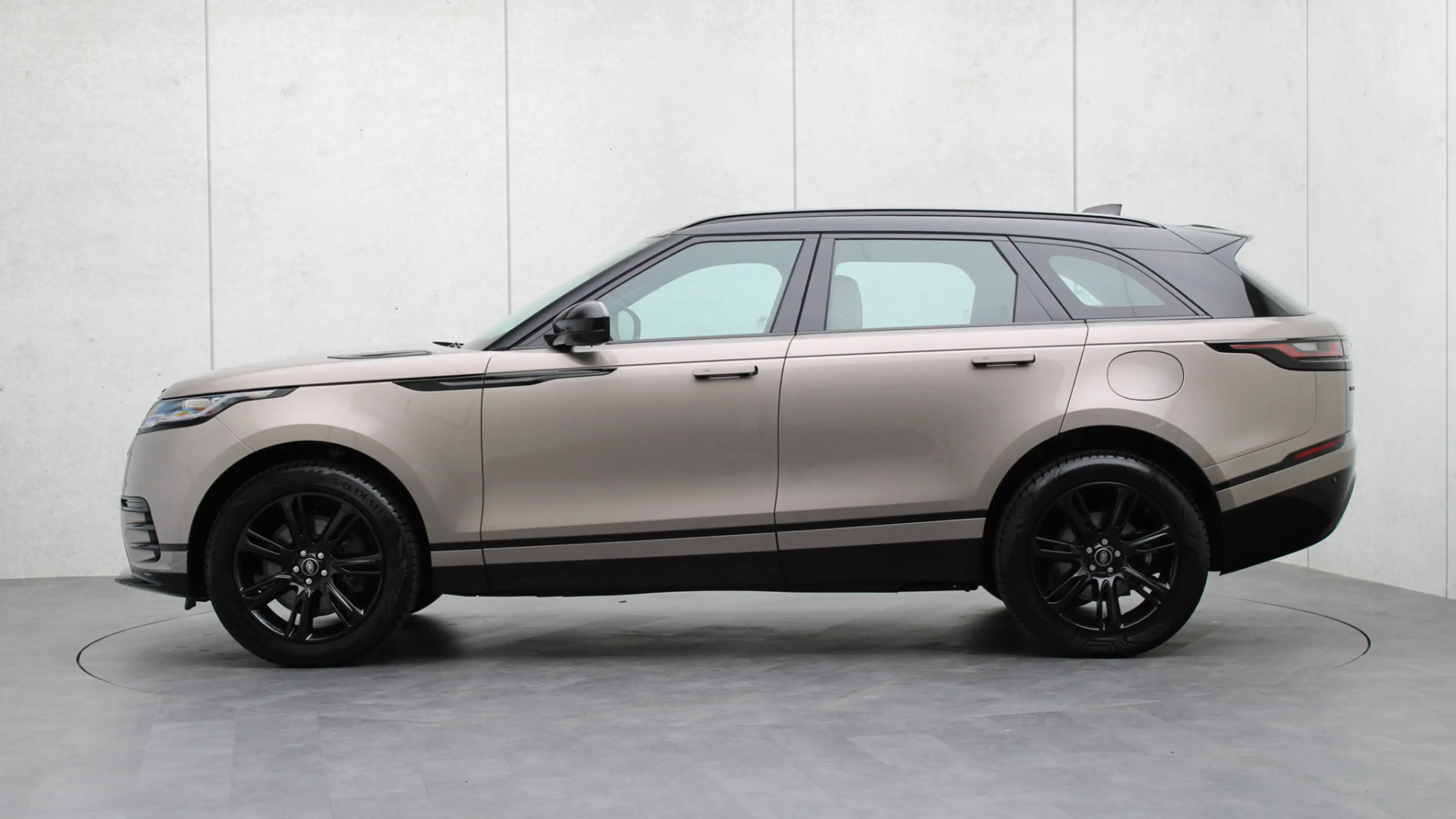 Land Rover Range Rover Velar 2.0 P400e R-Dynamic SE | Stoelventilatie | Meridia — photo 2