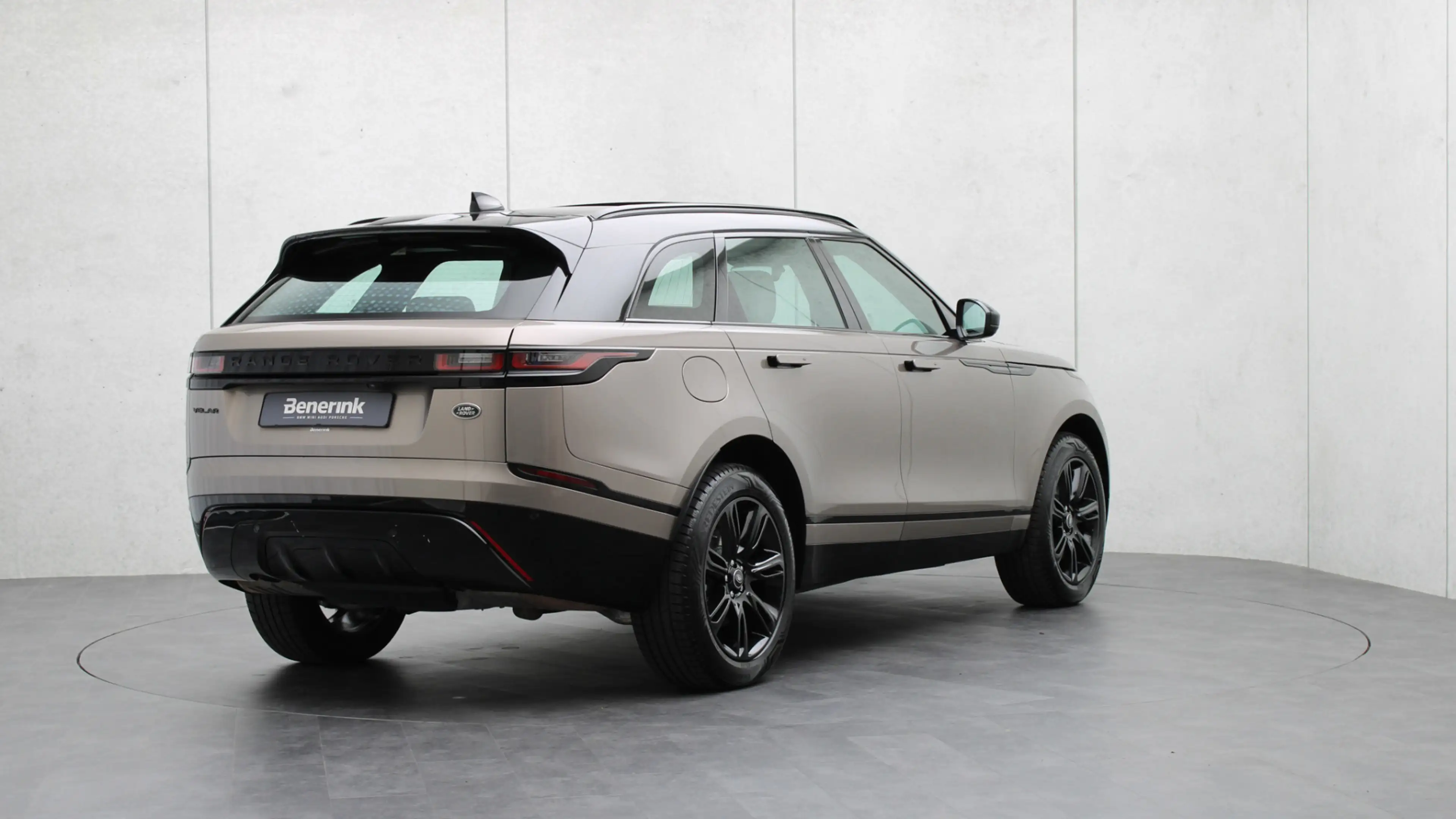 Land Rover Range Rover Velar 2.0 P400e R-Dynamic SE | Stoelventilatie | Meridia — photo 4