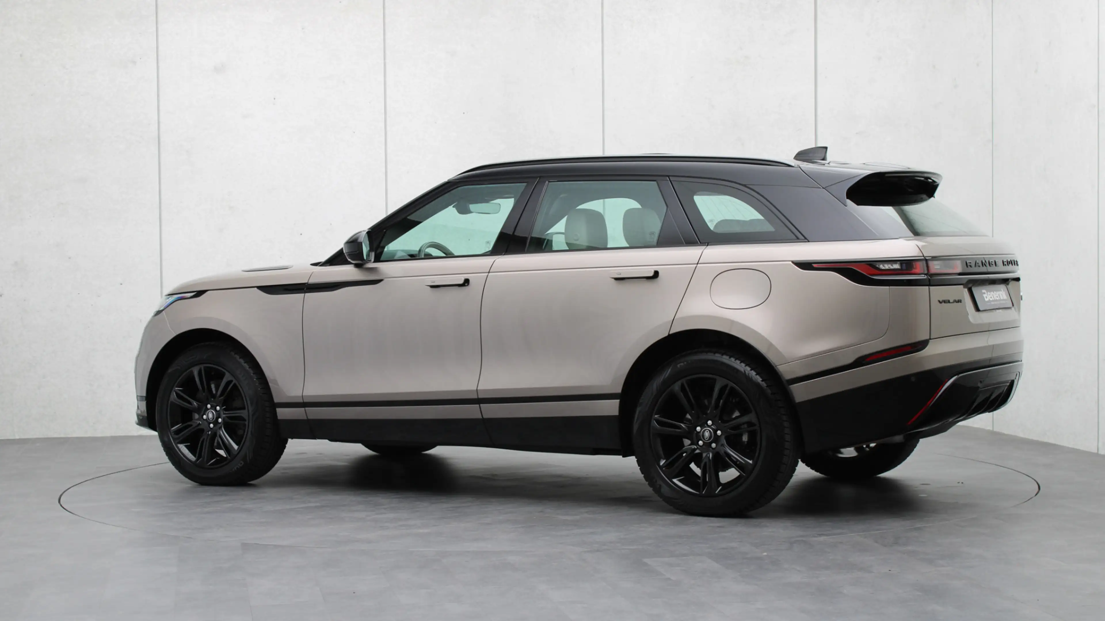 Land Rover Range Rover Velar 2.0 P400e R-Dynamic SE | Stoelventilatie | Meridia — photo 29