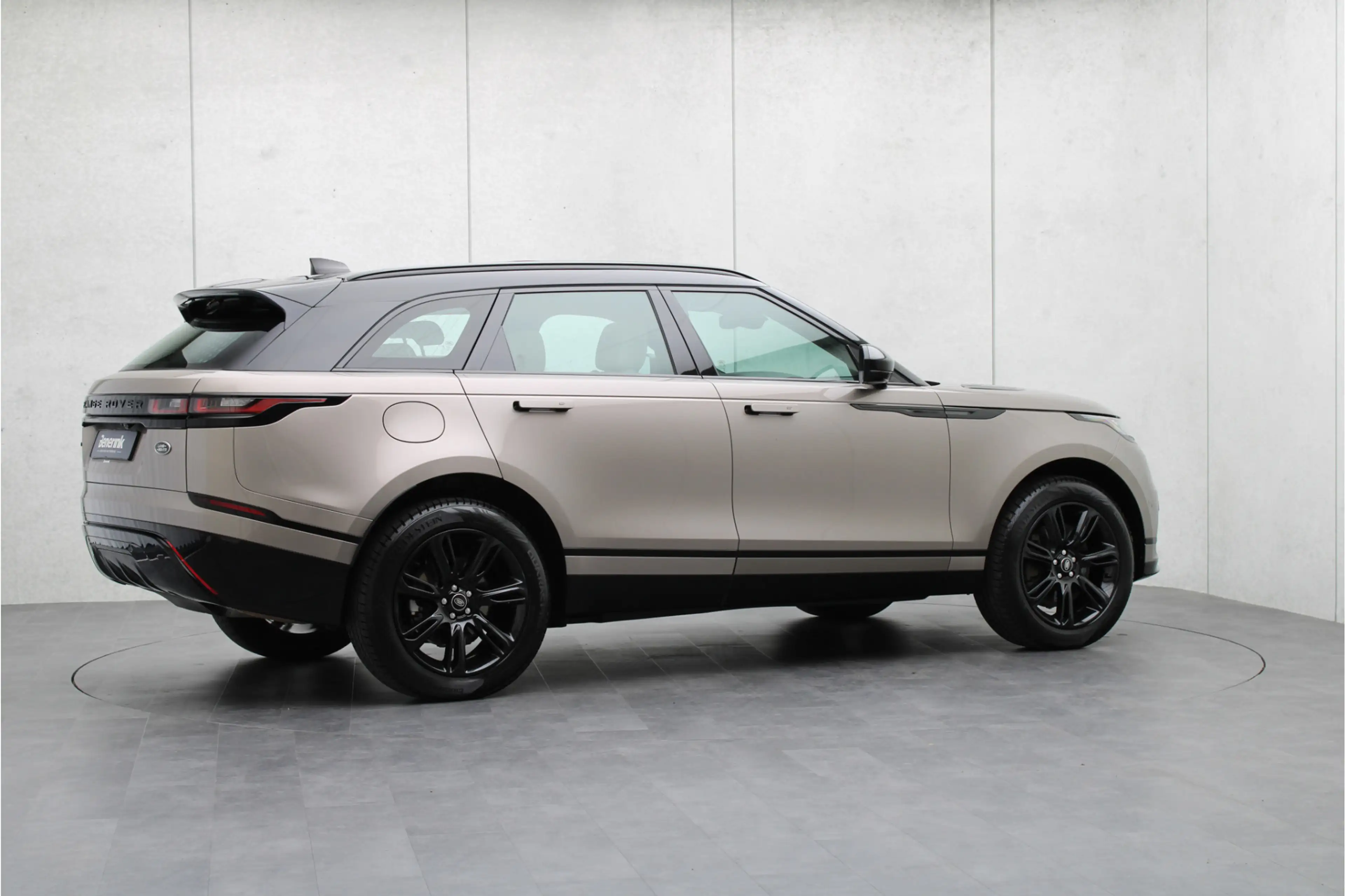 Land Rover Range Rover Velar 2.0 P400e R-Dynamic SE | Stoelventilatie | Meridia — photo 31