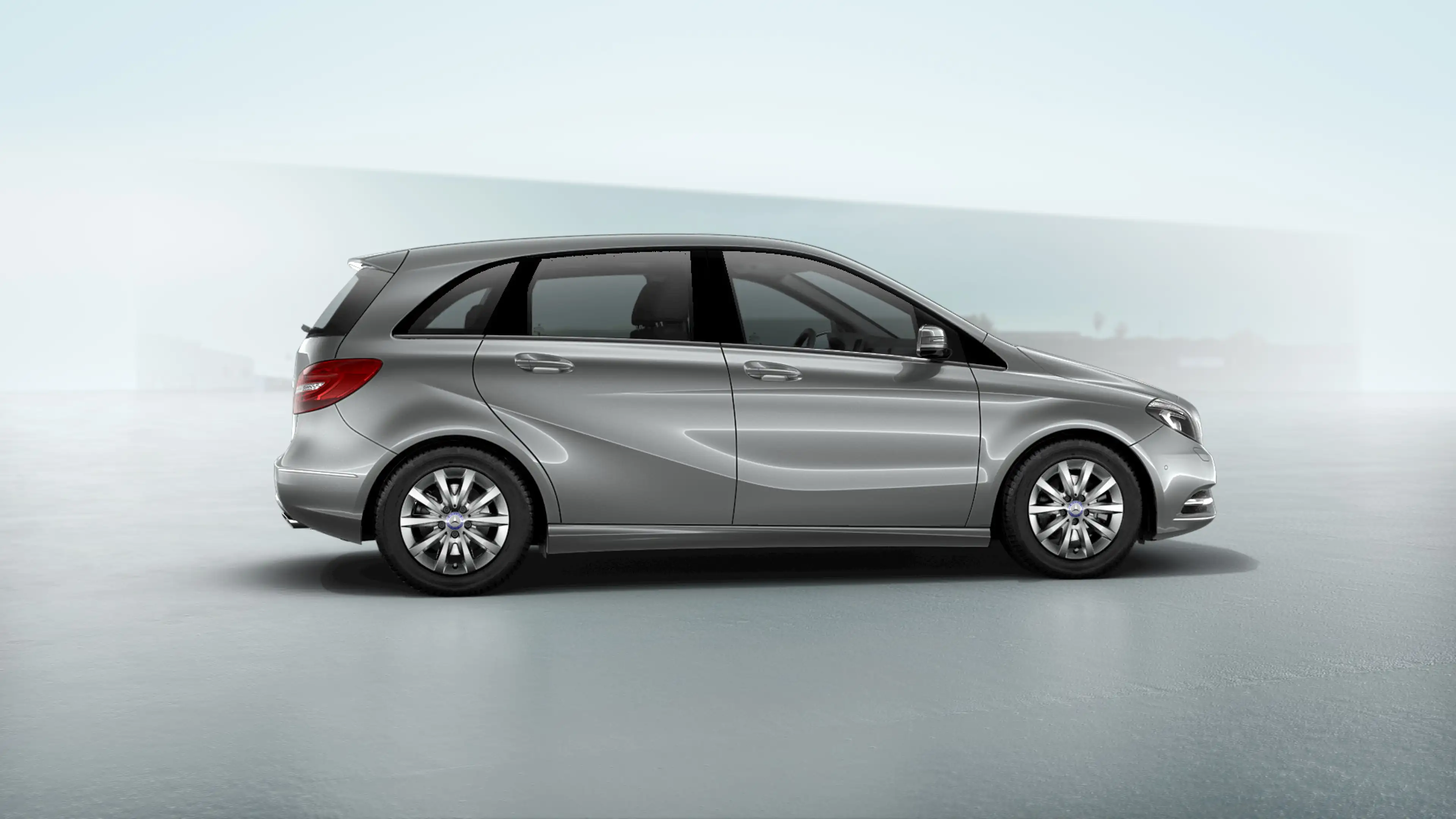 Mercedes-Benz B 220 CDI+1.HAND+LEDER+BI-XENON+R-KAME+DISTRONIC — photo 12