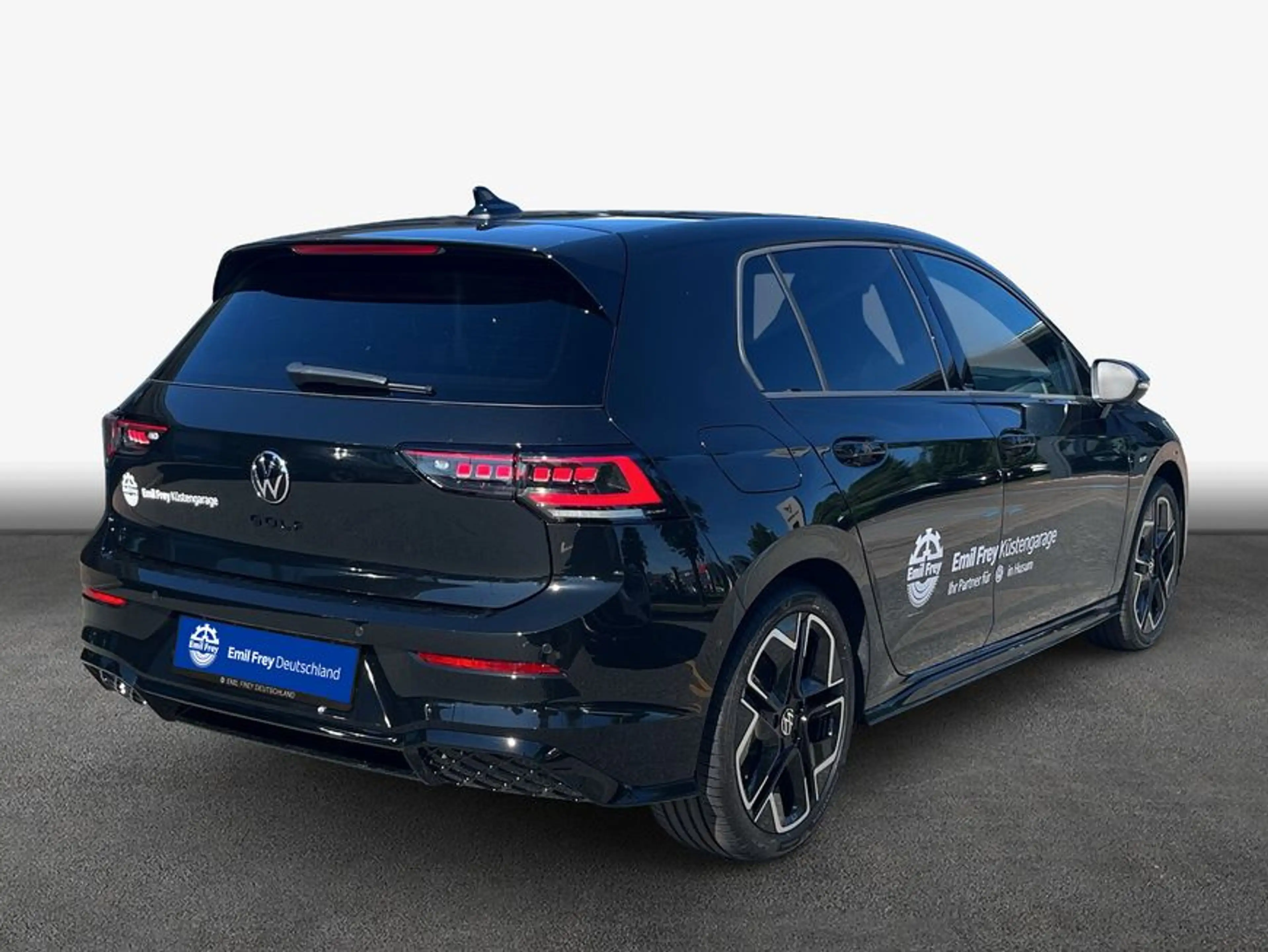 Volkswagen Golf R R-Line 1,5 l eTSI DSG, — photo 2
