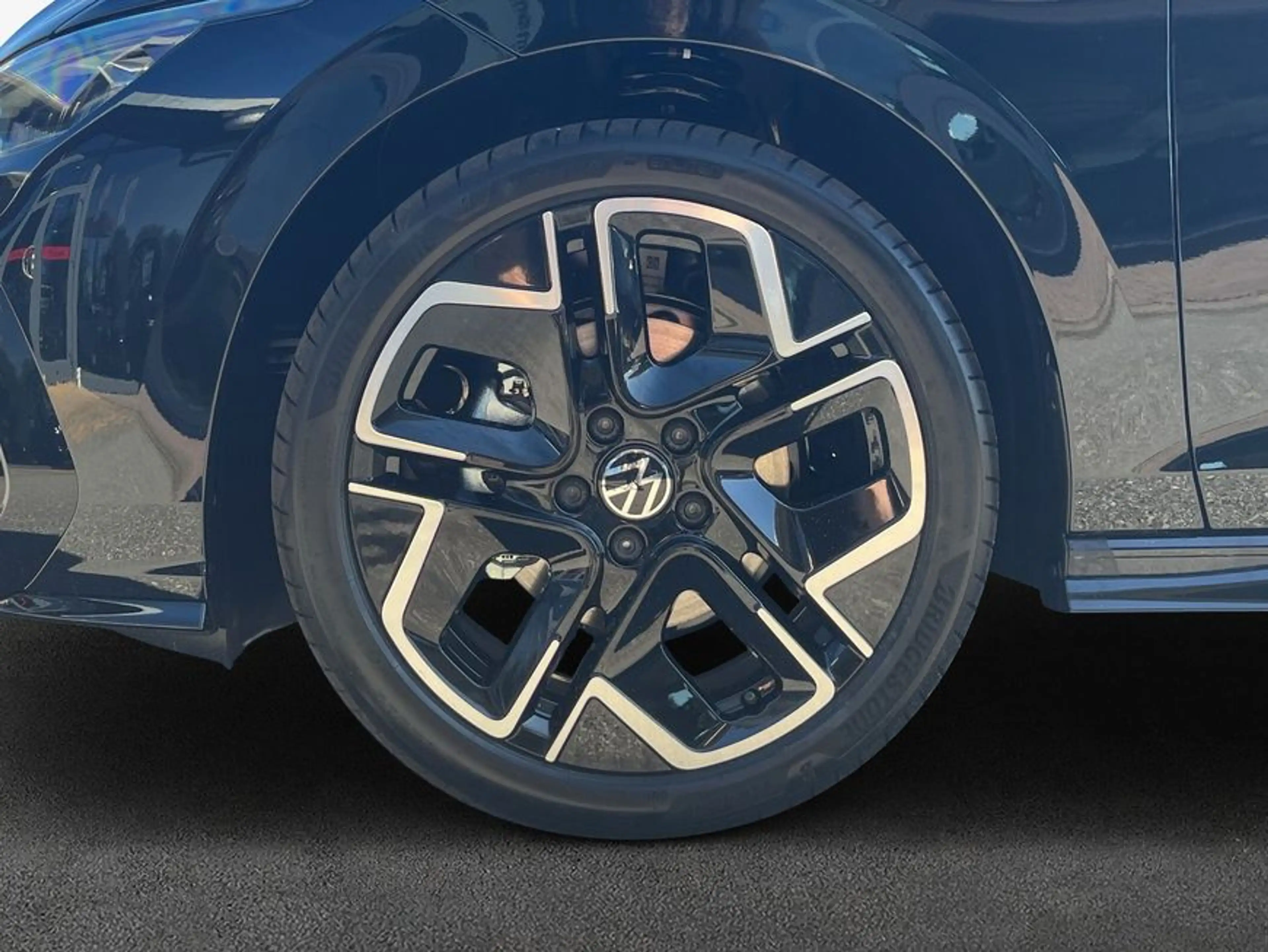 Volkswagen Golf R R-Line 1,5 l eTSI DSG, — photo 7