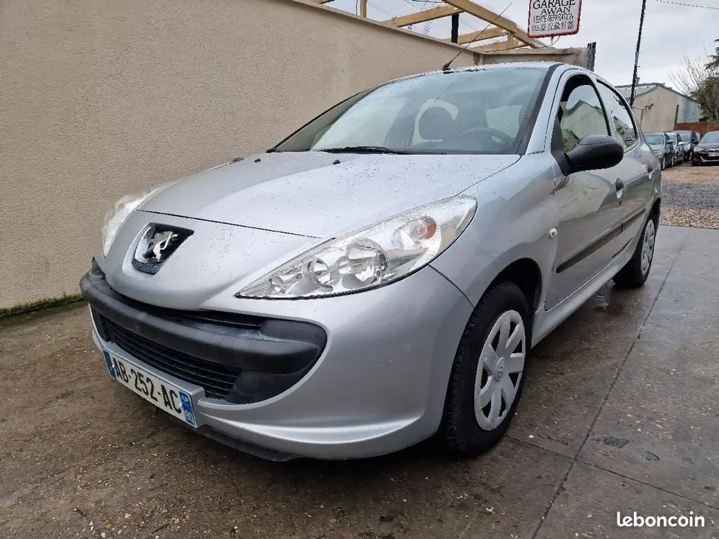 Peugeot 206 206%2B 1.1 essence 60ch urban payer en 4x fois - 1