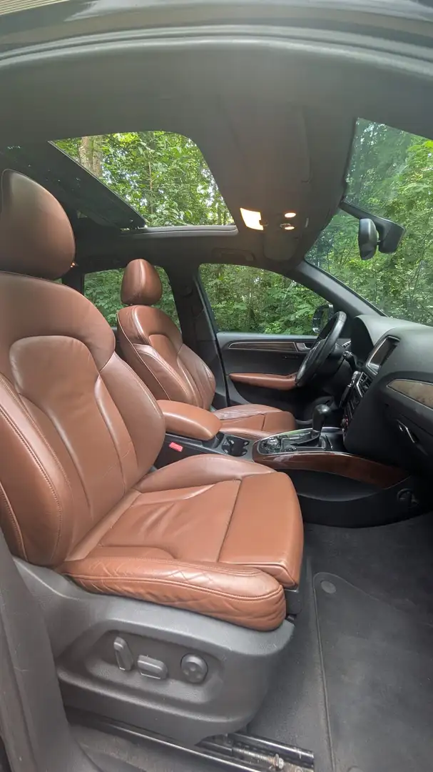 Audi Q5 2.0 TFSI 3x s Line Grijs - 2