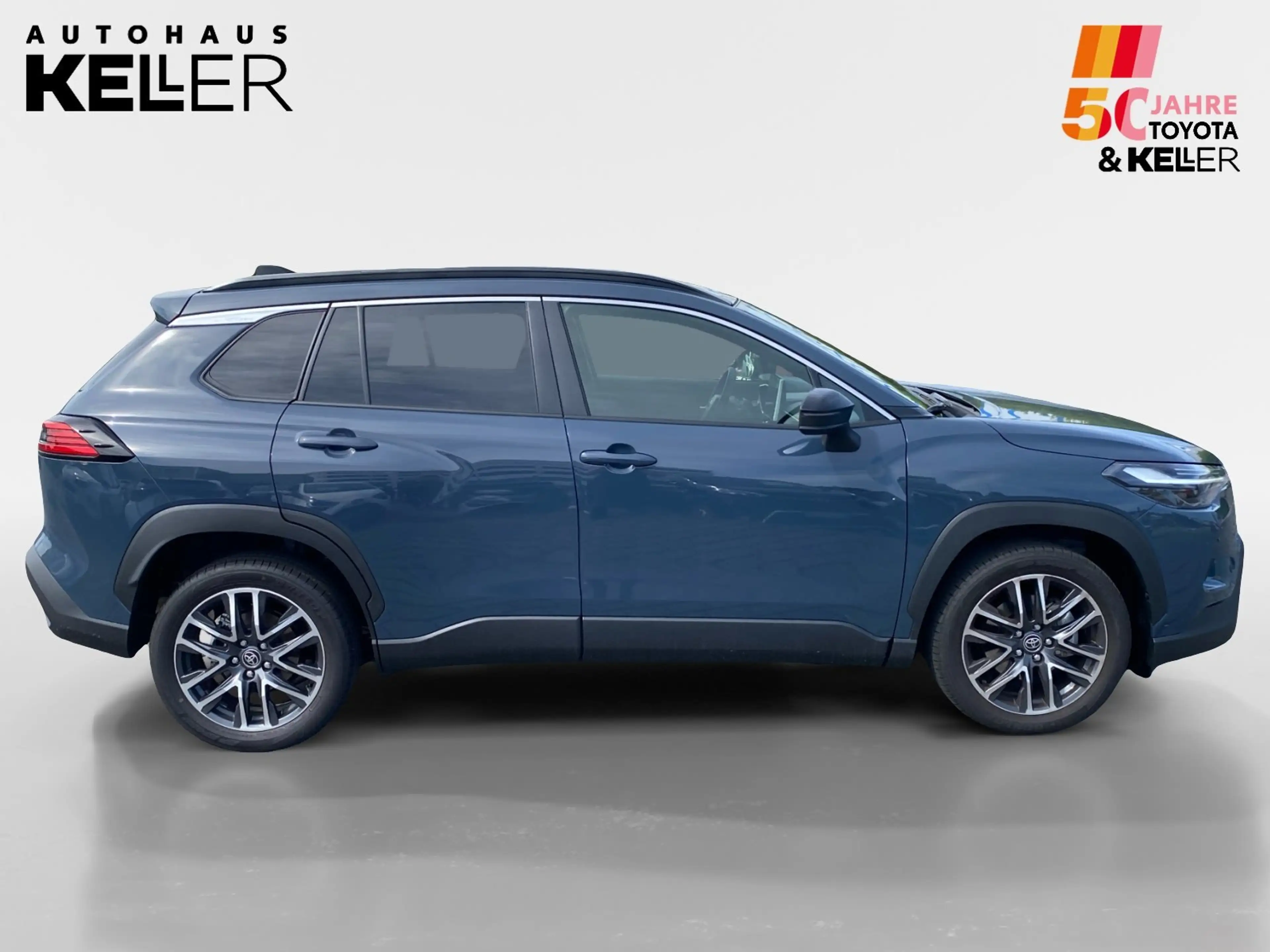 Toyota Corolla Cross SUV Teamplayer 2.0 l Hybrid Automa — photo 6