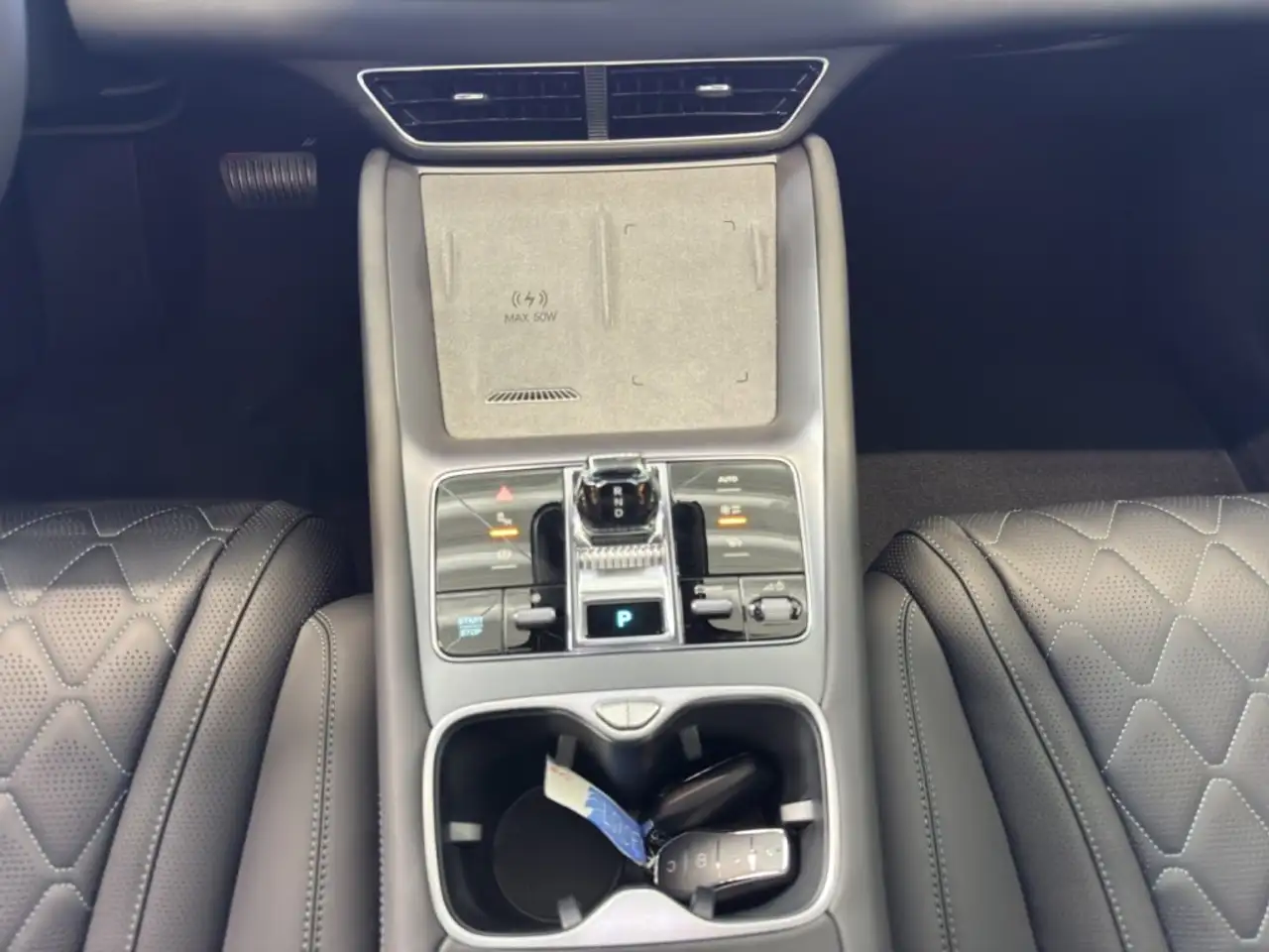 BYD SEALION 7