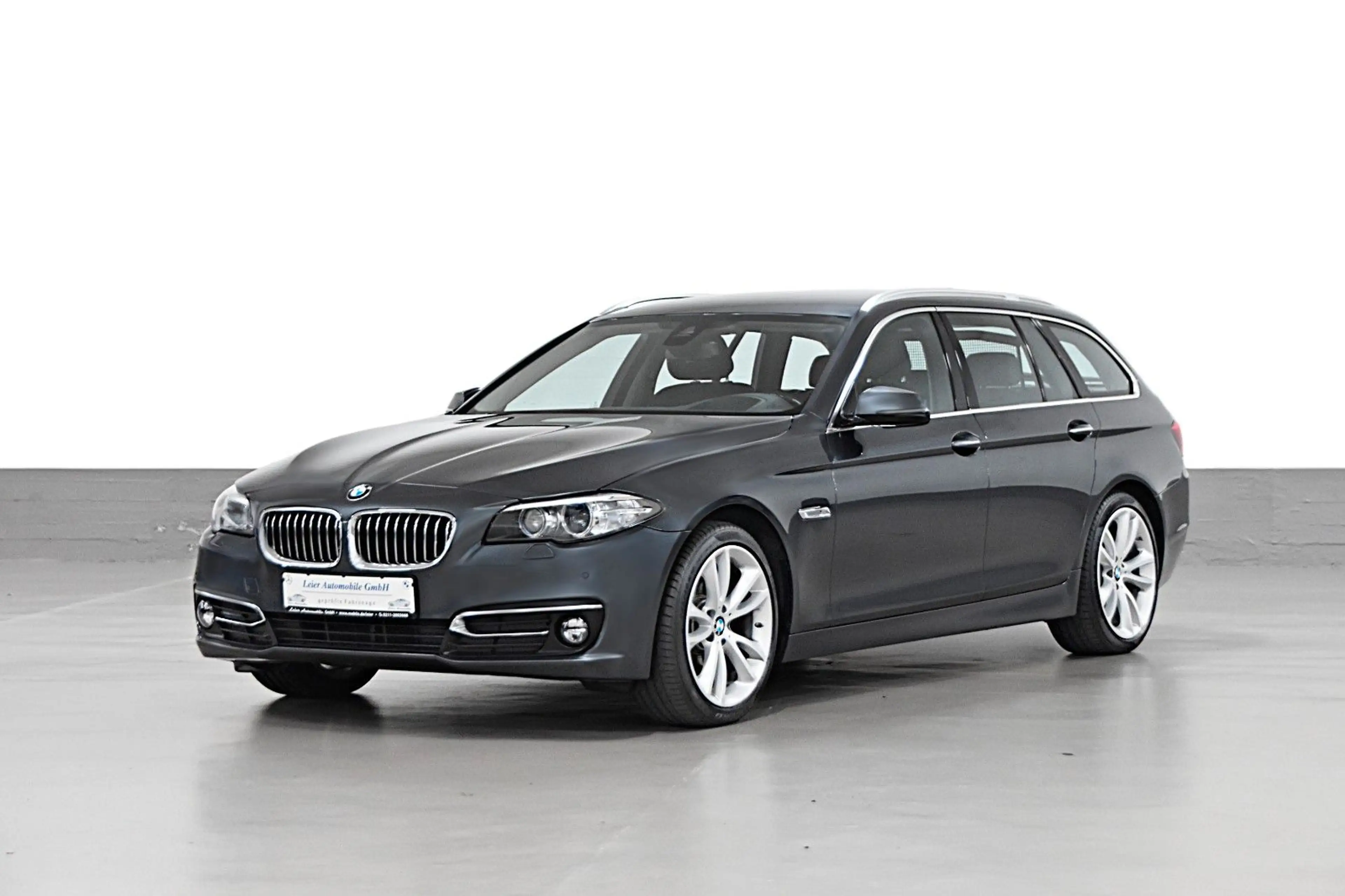 BMW 530 D XDRIVE TOURING LUXURY-LINE *AUS 2 HAND* — photo 3