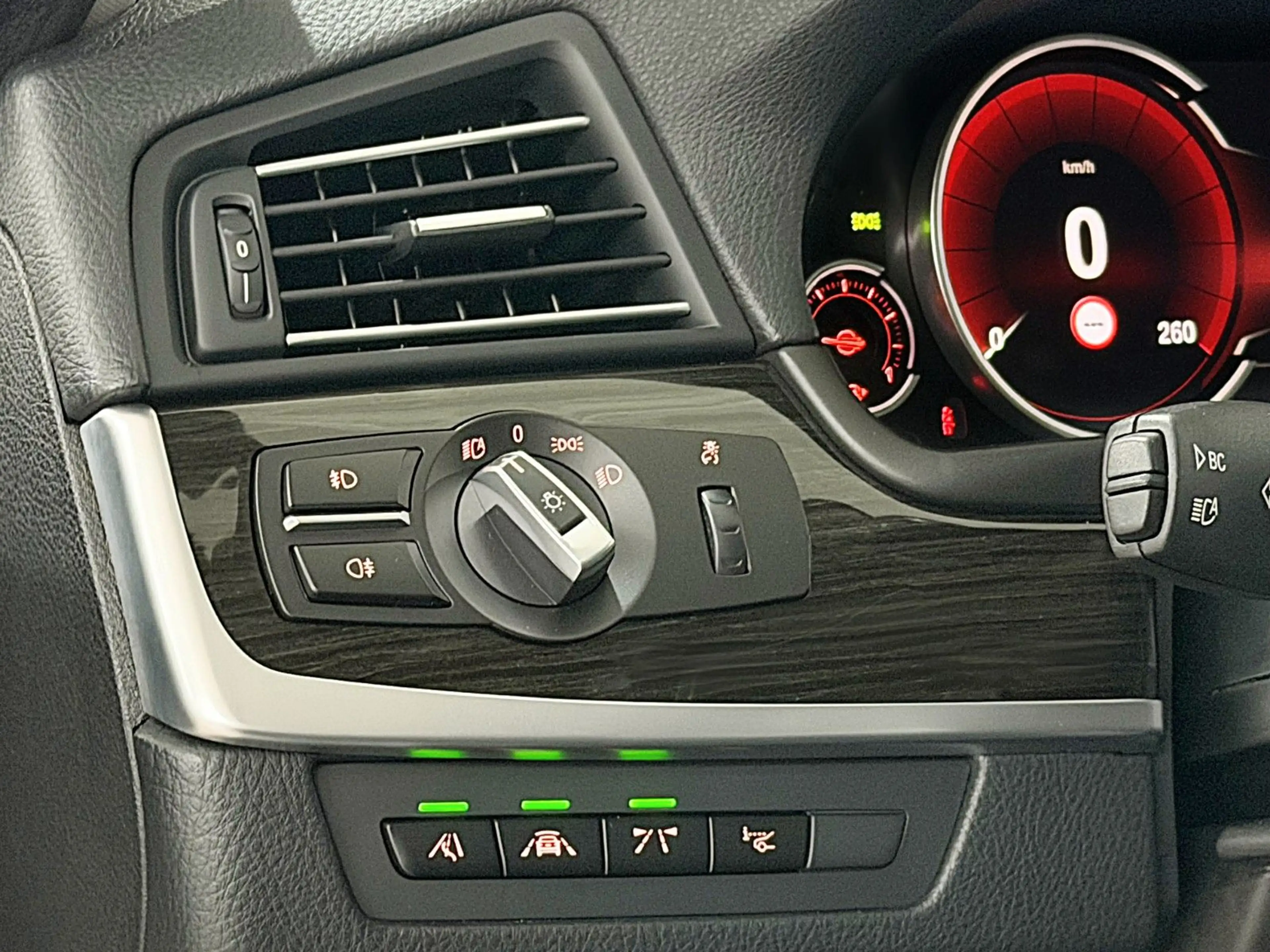 BMW 530 D XDRIVE TOURING LUXURY-LINE *AUS 2 HAND* — photo 8