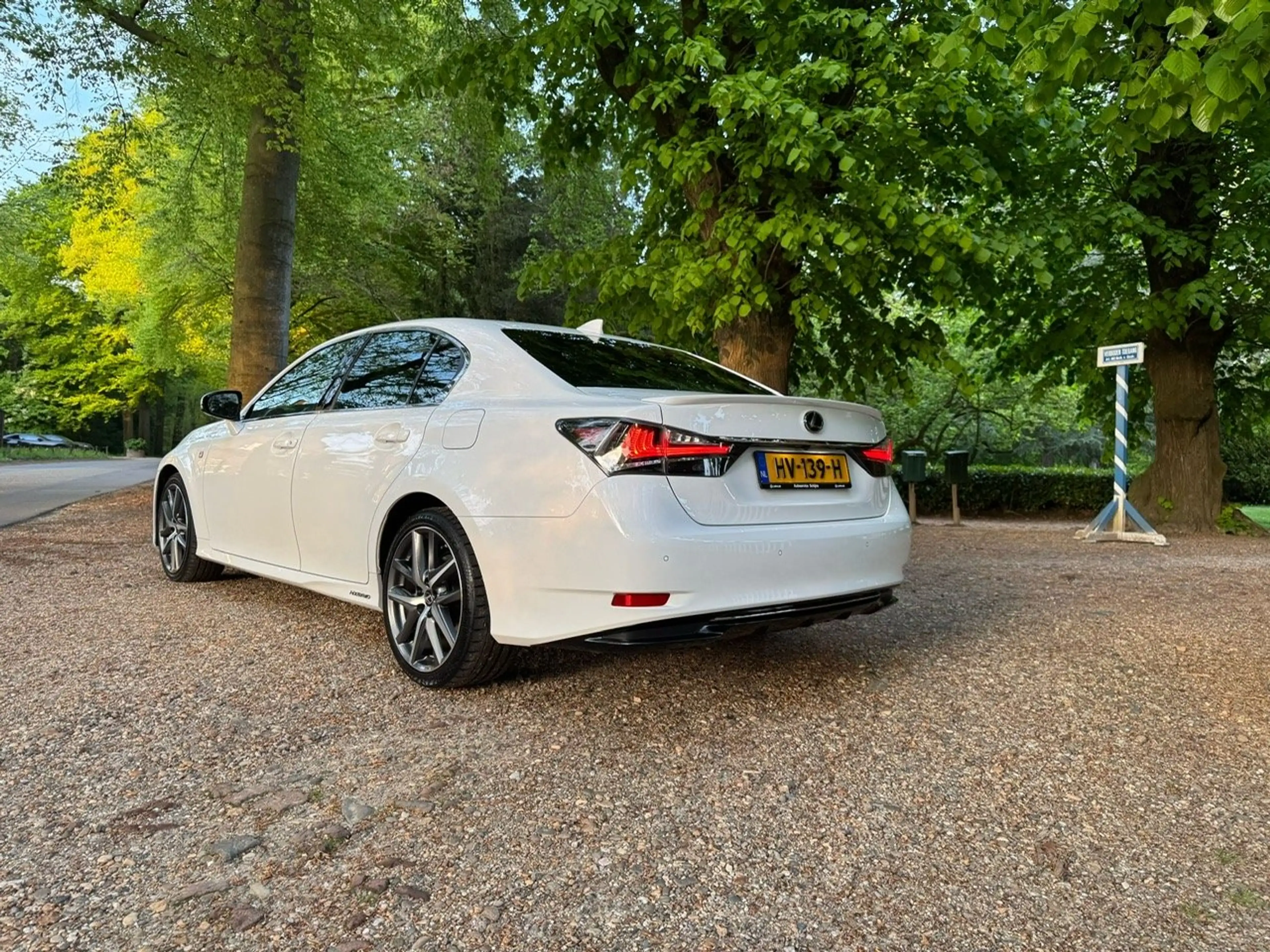 Lexus GS 300 300h F Sport Line — photo 3